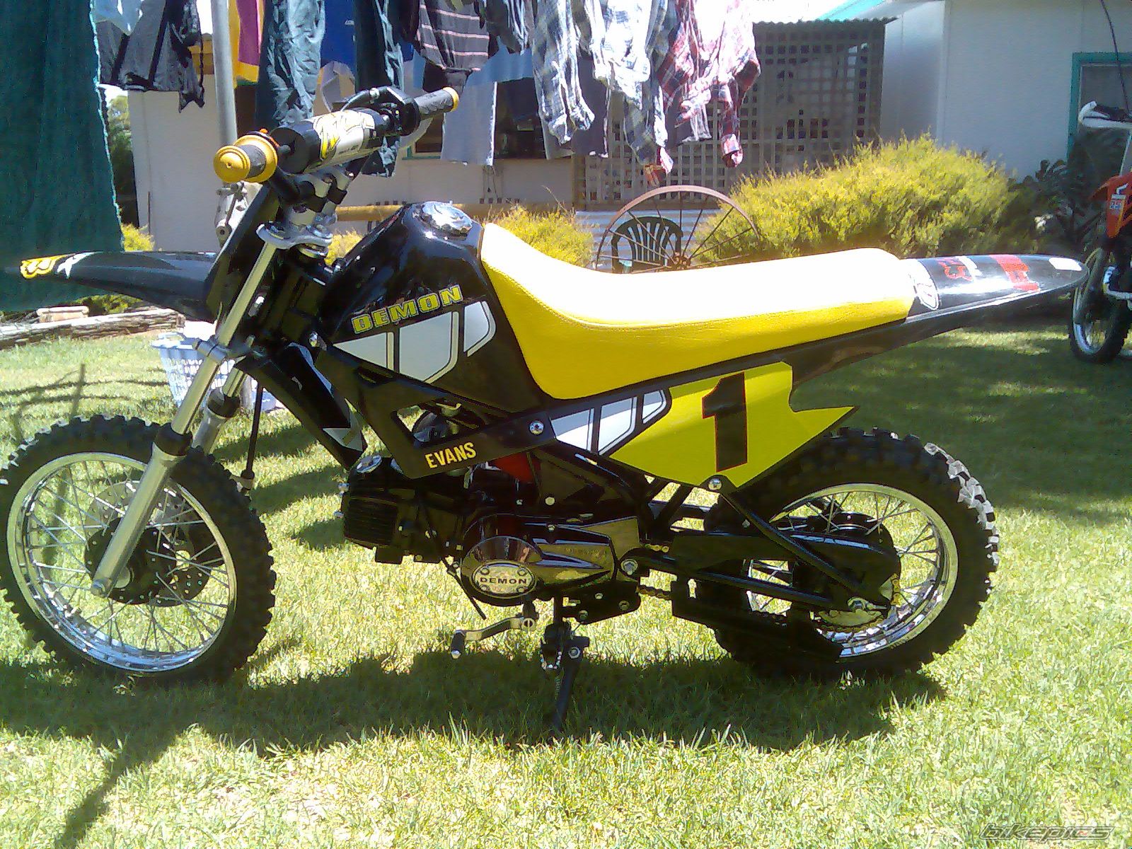 Photo 1476165