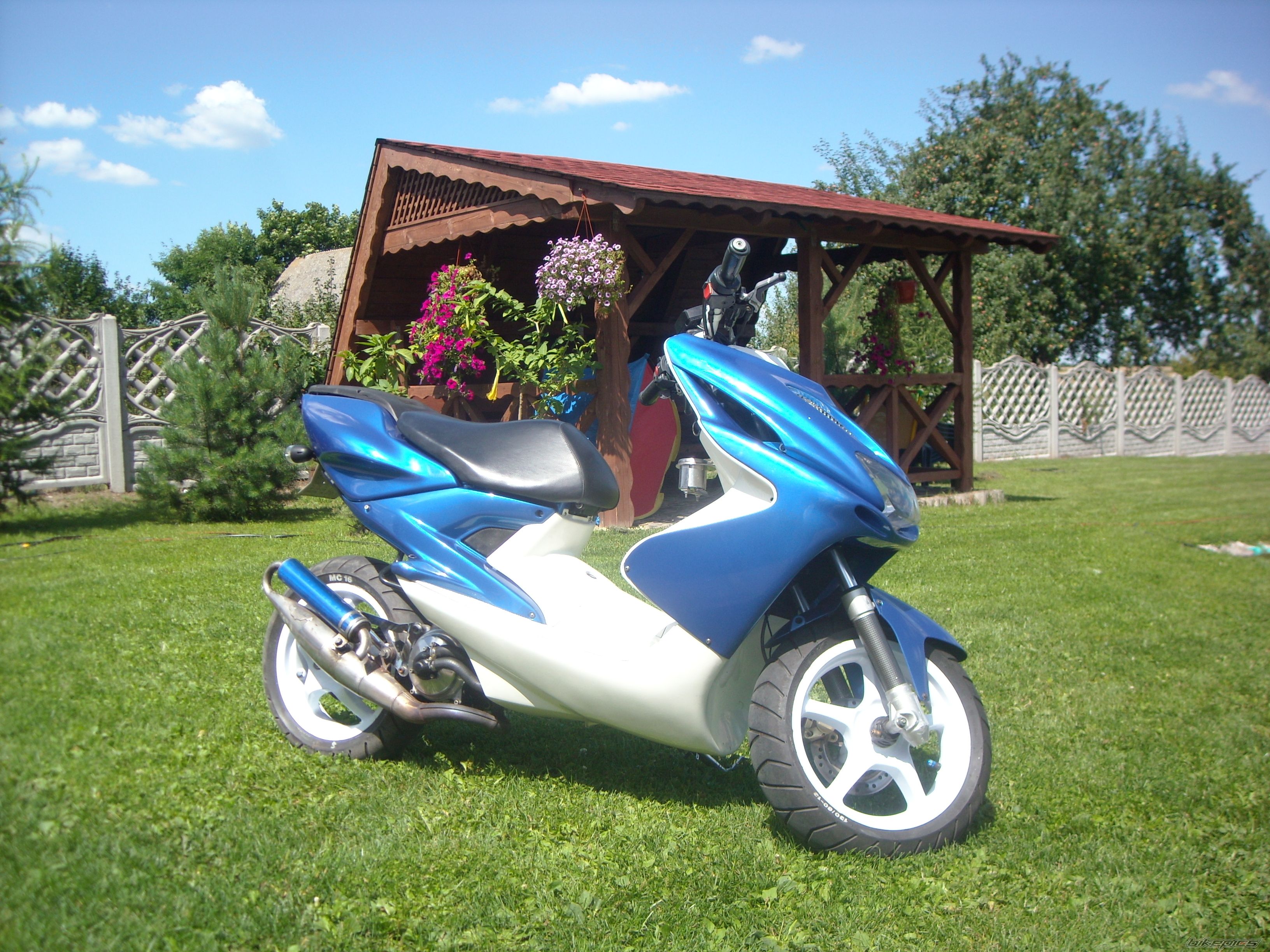 Photo 1476202