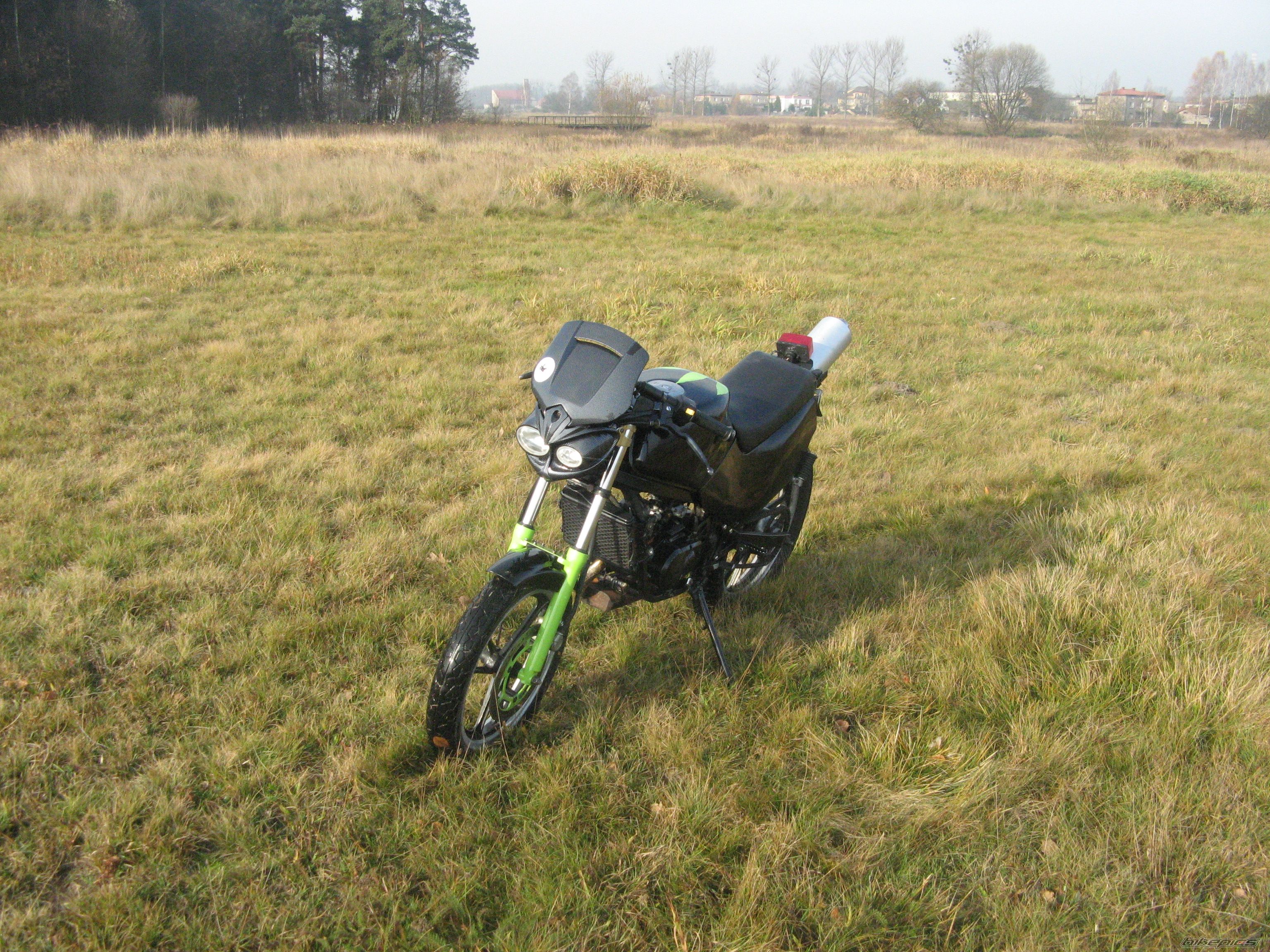 Photo 1476221