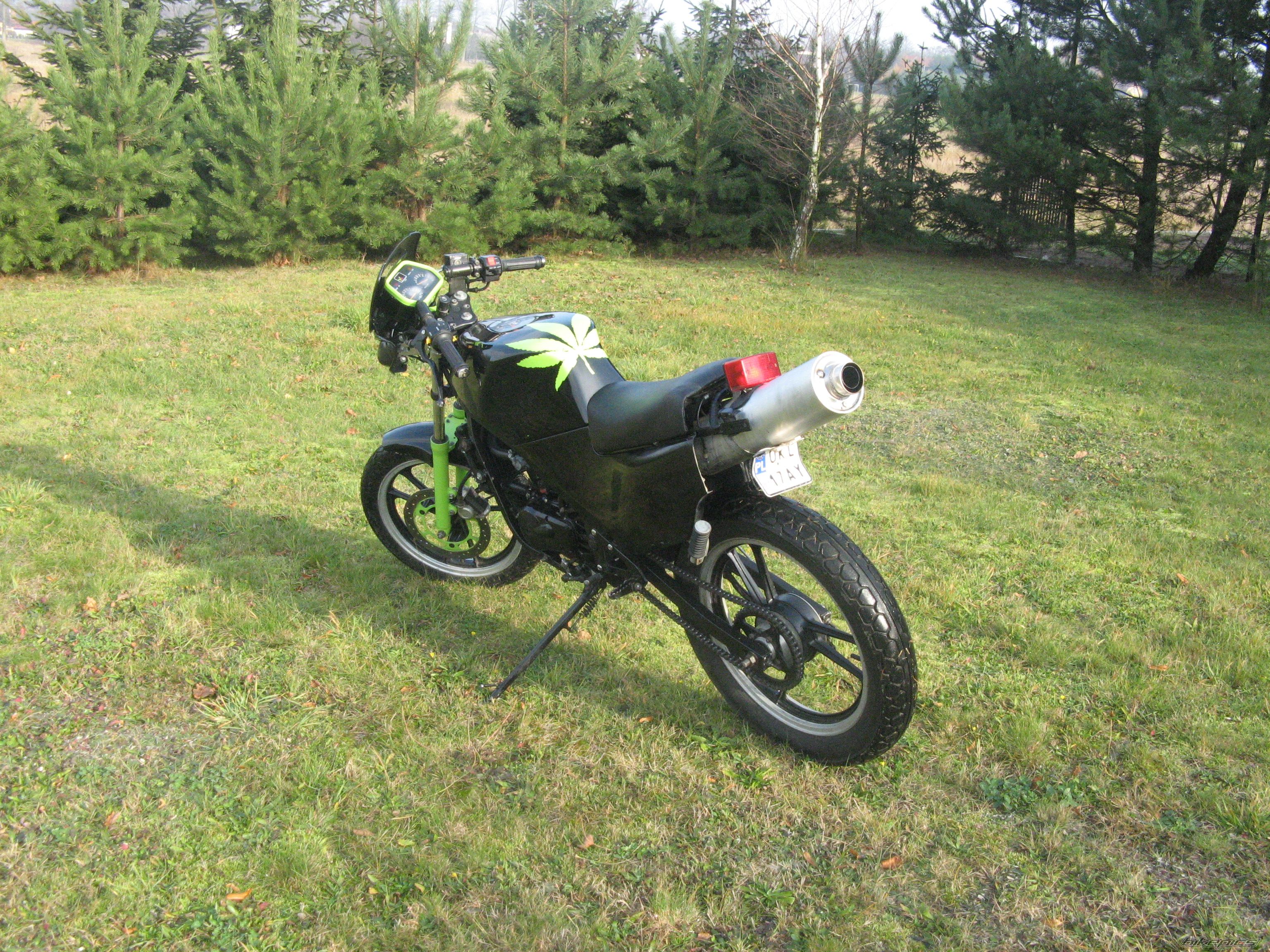 Photo 1476245