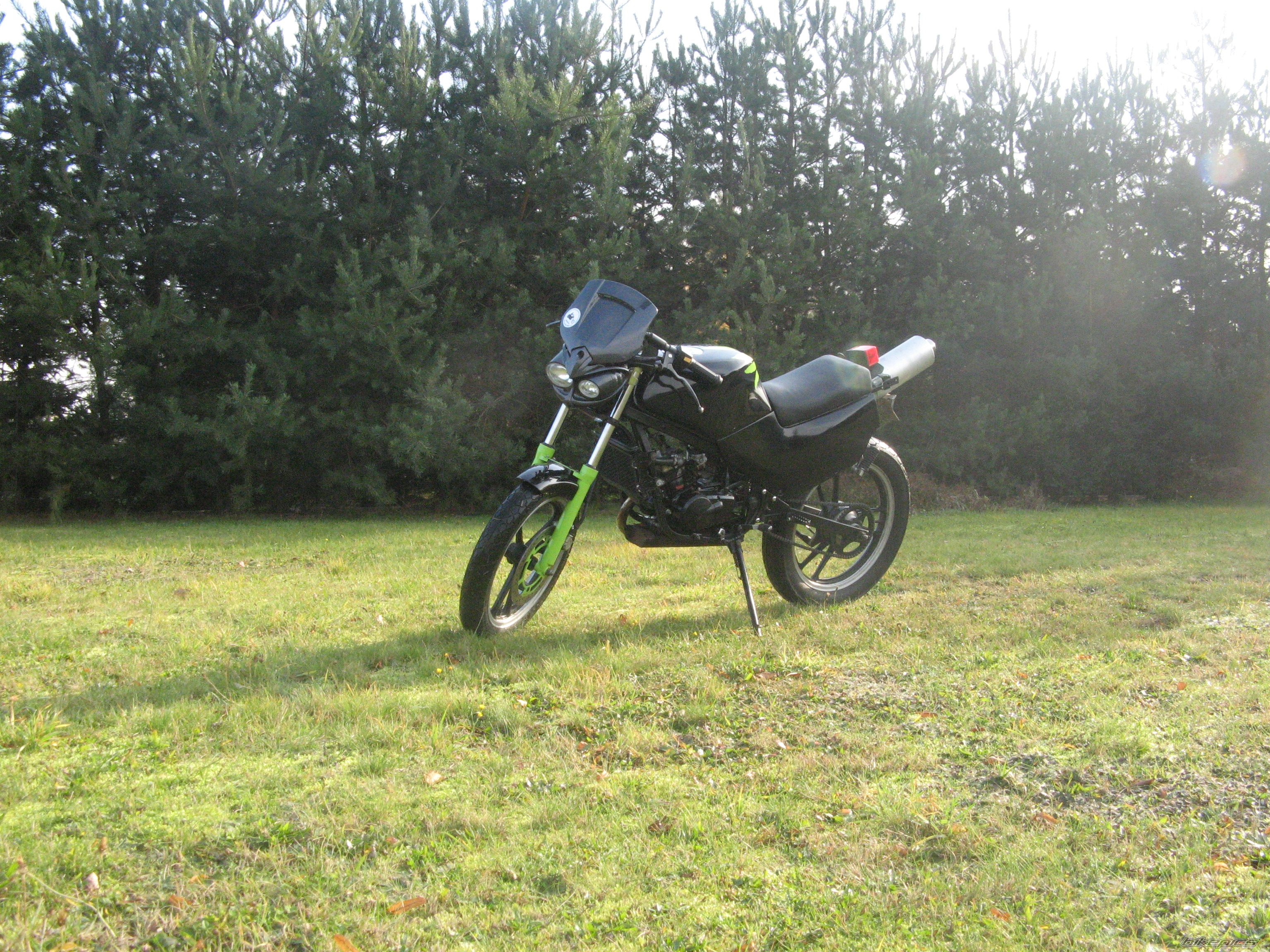 Photo 1476246