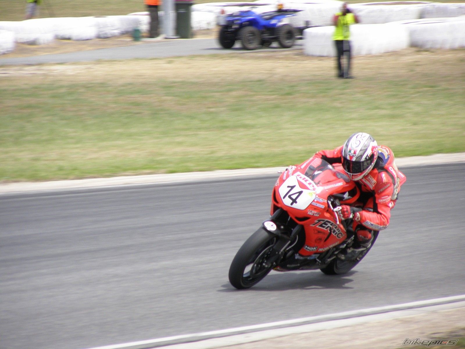 Photo 1476271