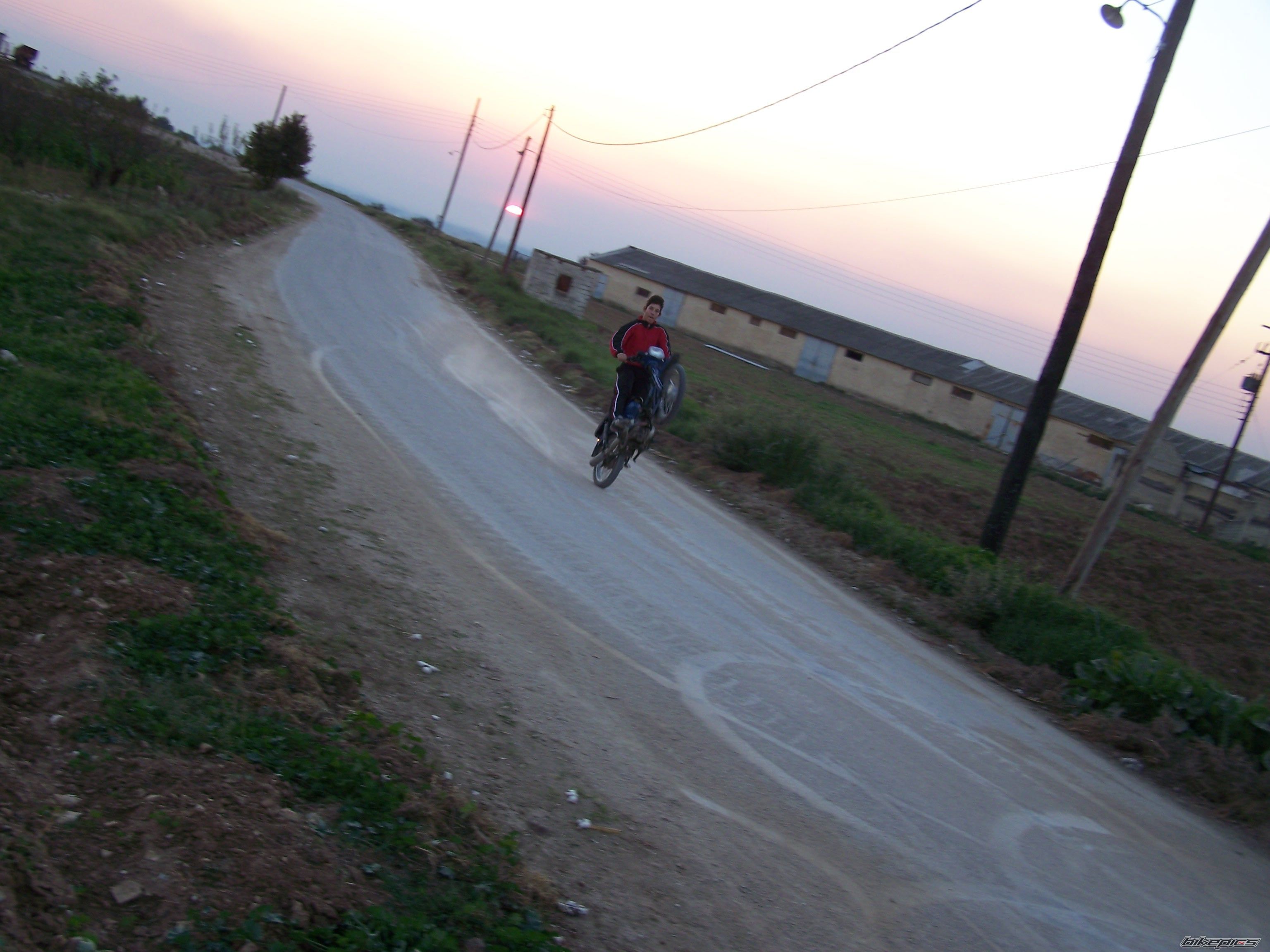 Photo 1476491