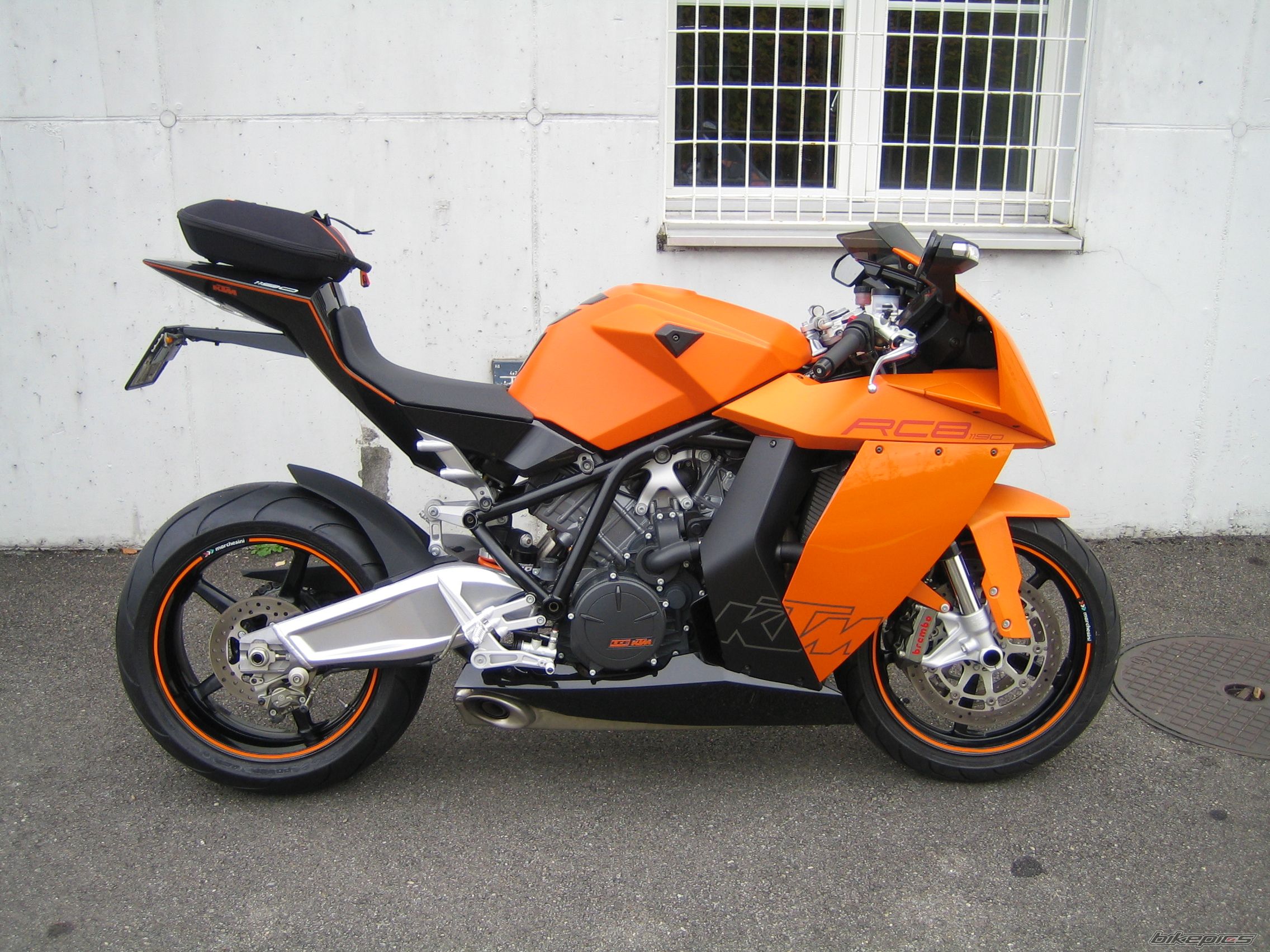 Photo 1476505