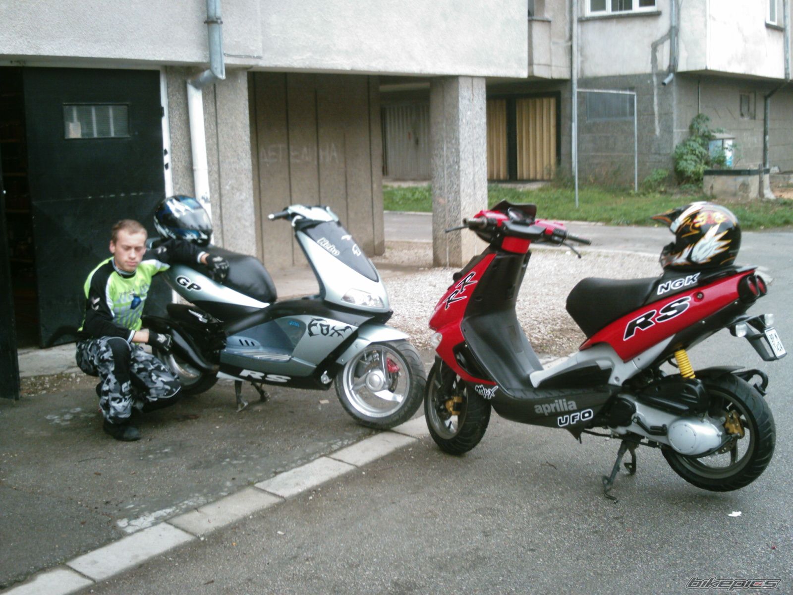 Photo 1476572