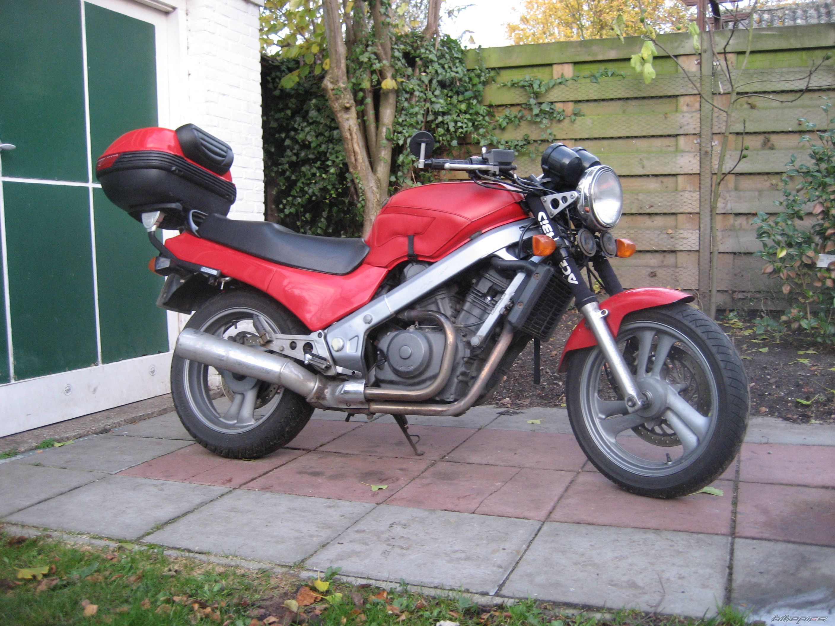 Photo 1476676
