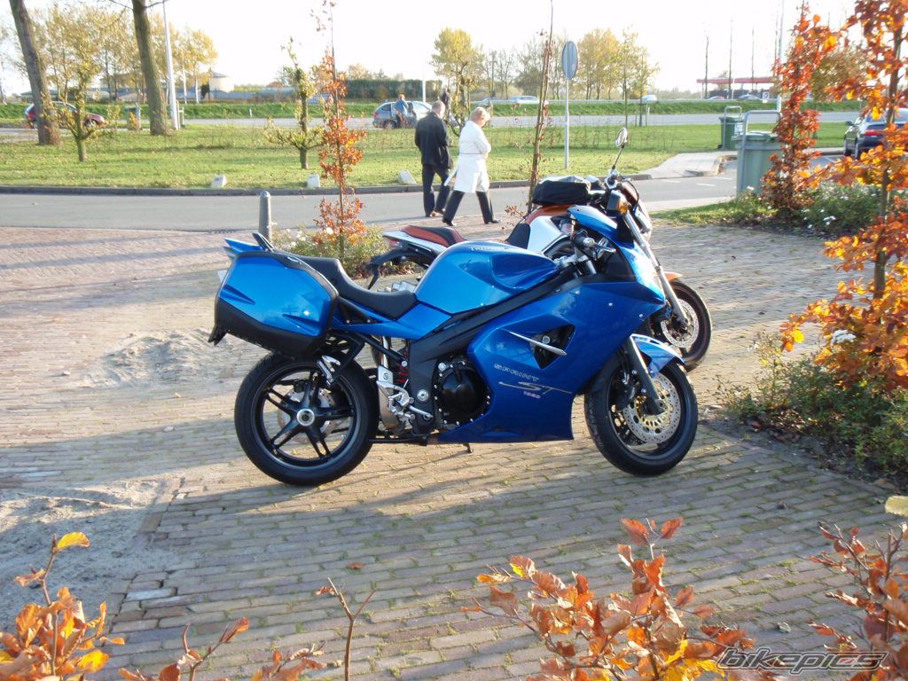 Photo 1476835