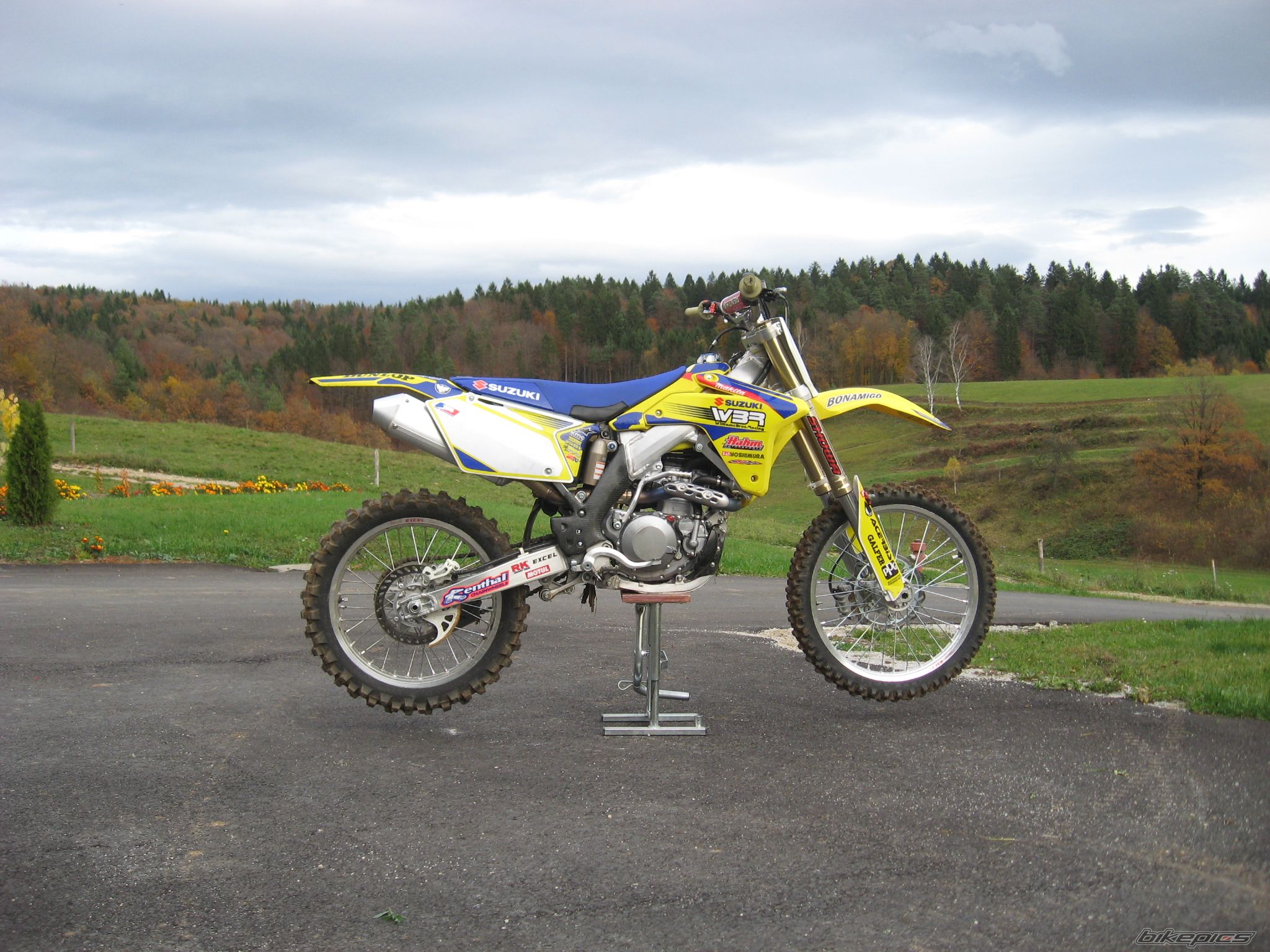 Photo 1476889