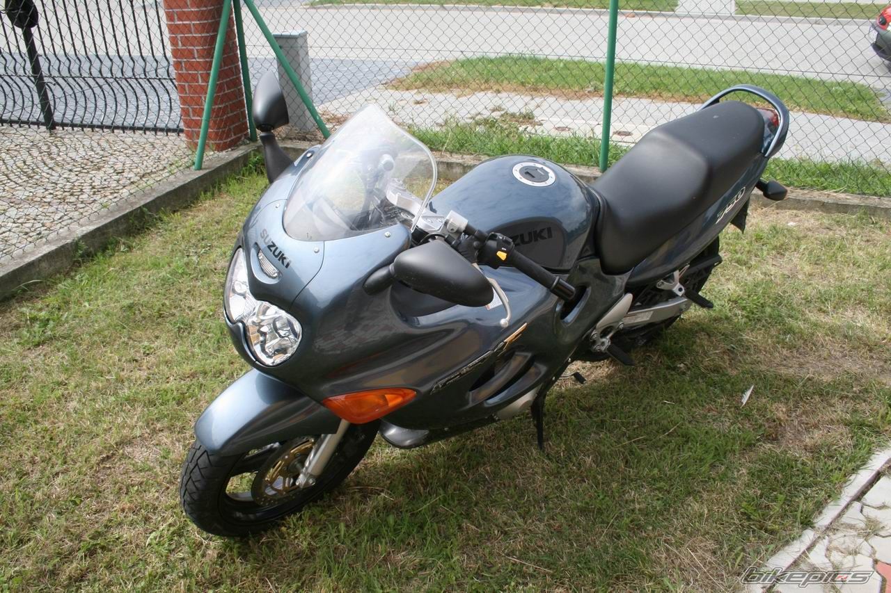 Photo 1476936
