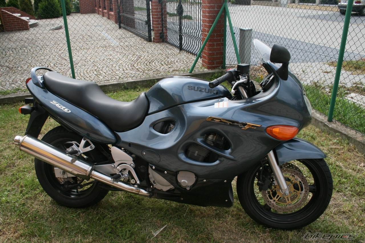 Photo 1476940