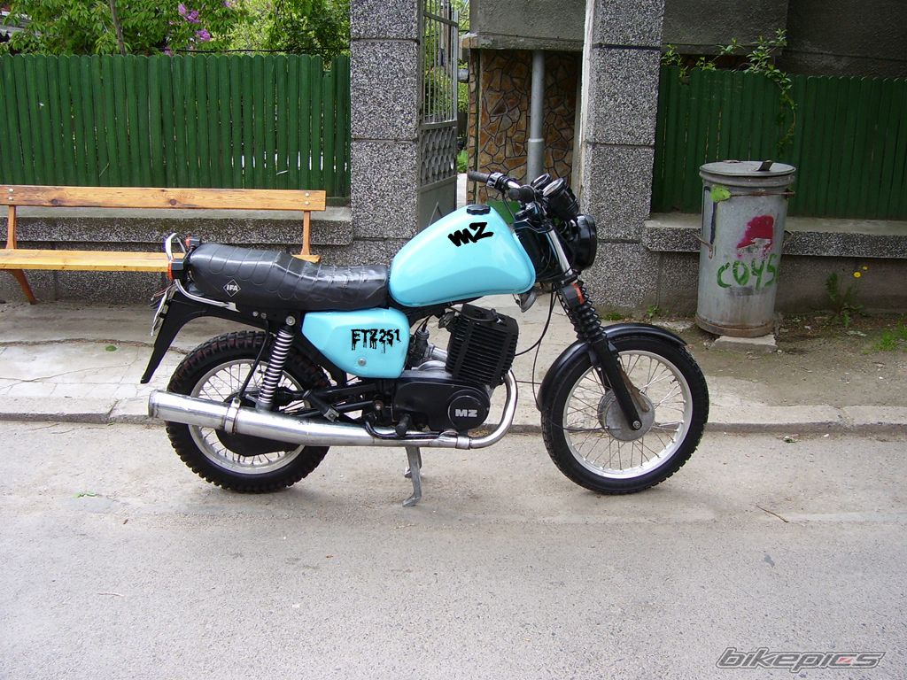 Photo 1476952