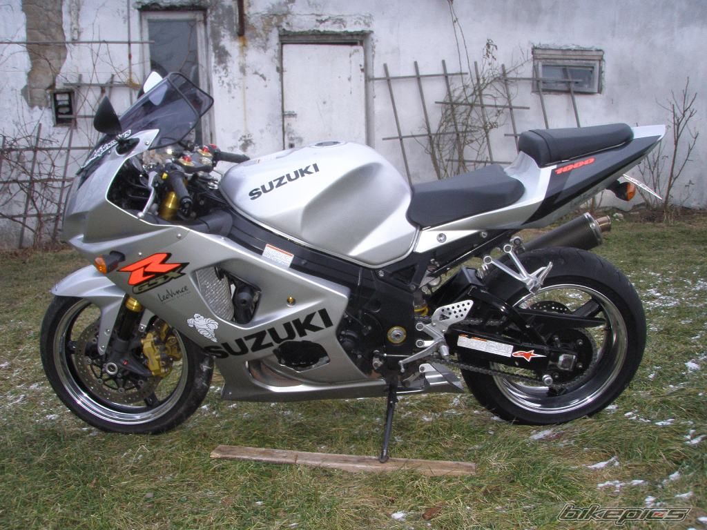 Photo 1476965