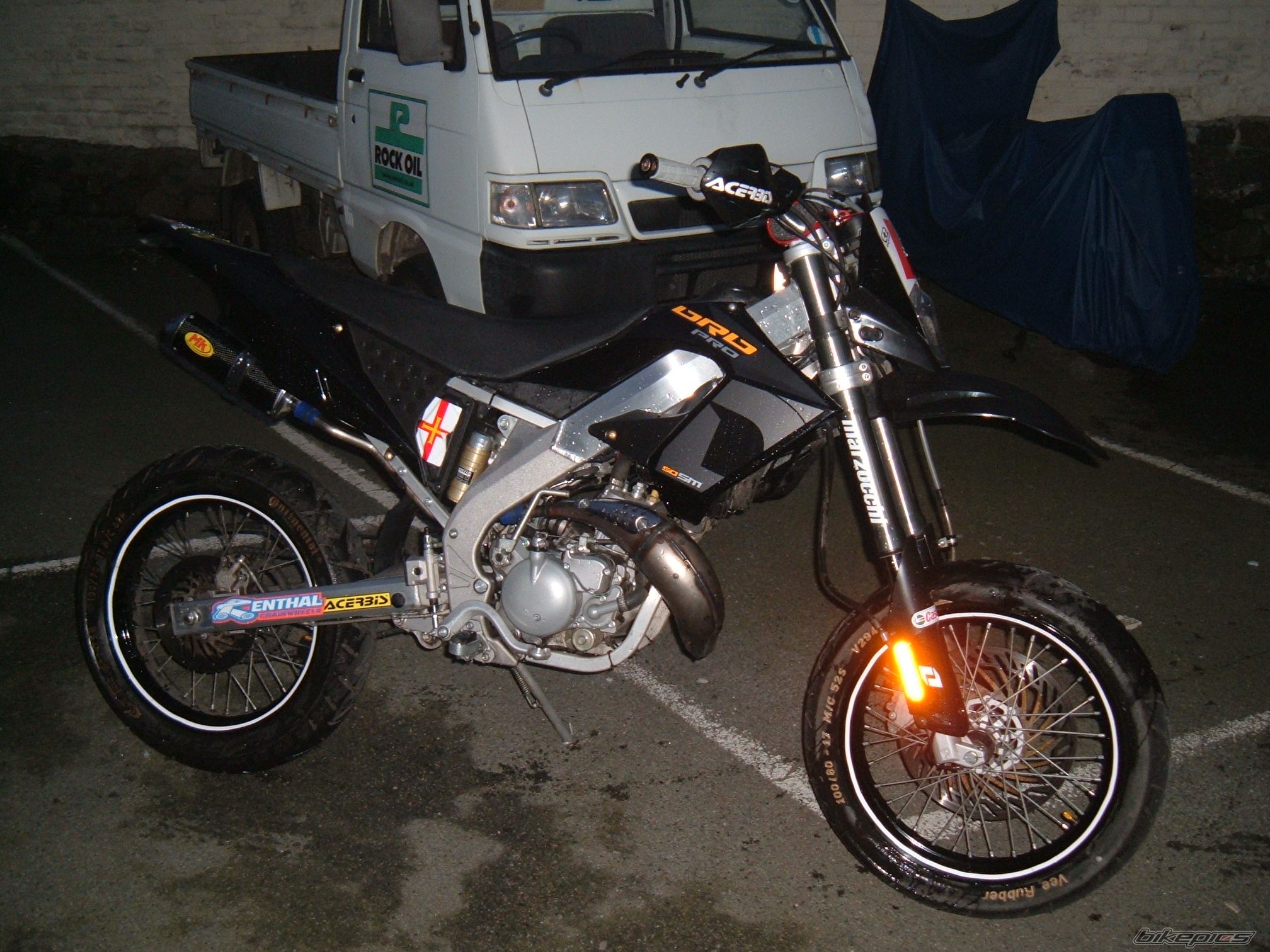 Photo 1476969