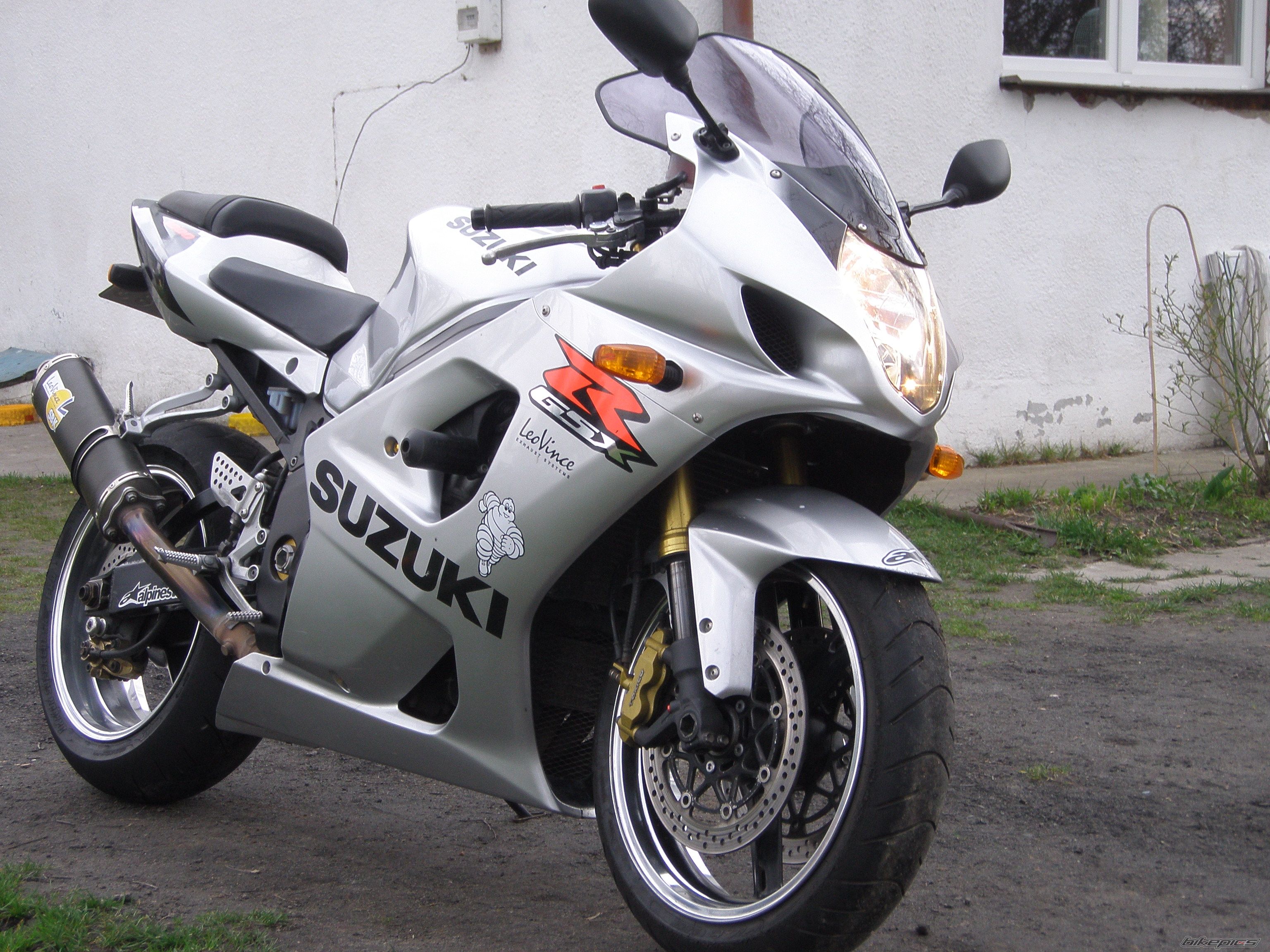 Photo 1476975
