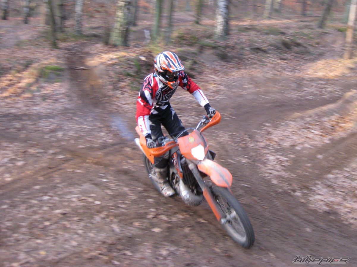 Photo 1477061