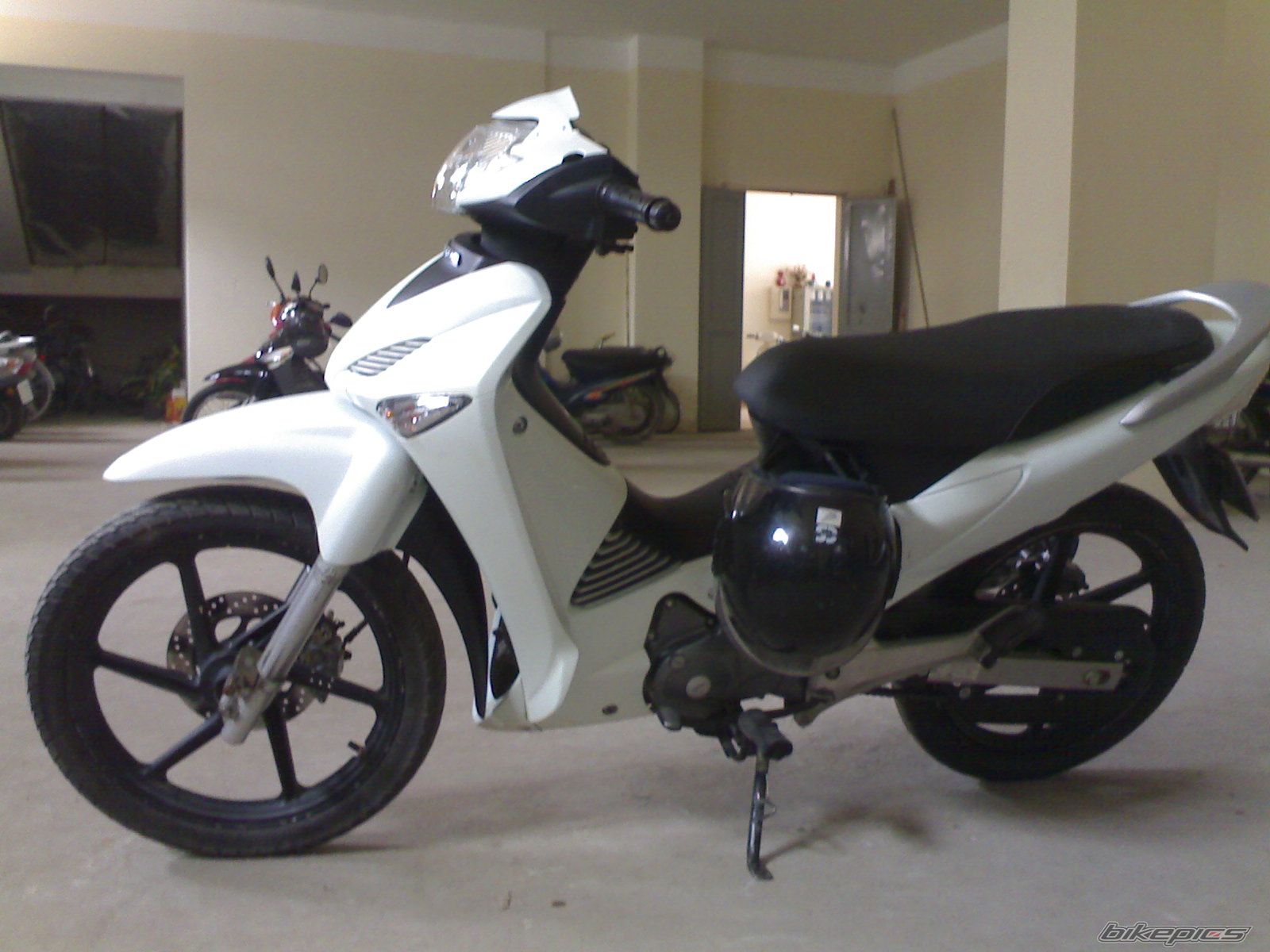 Photo 1477242