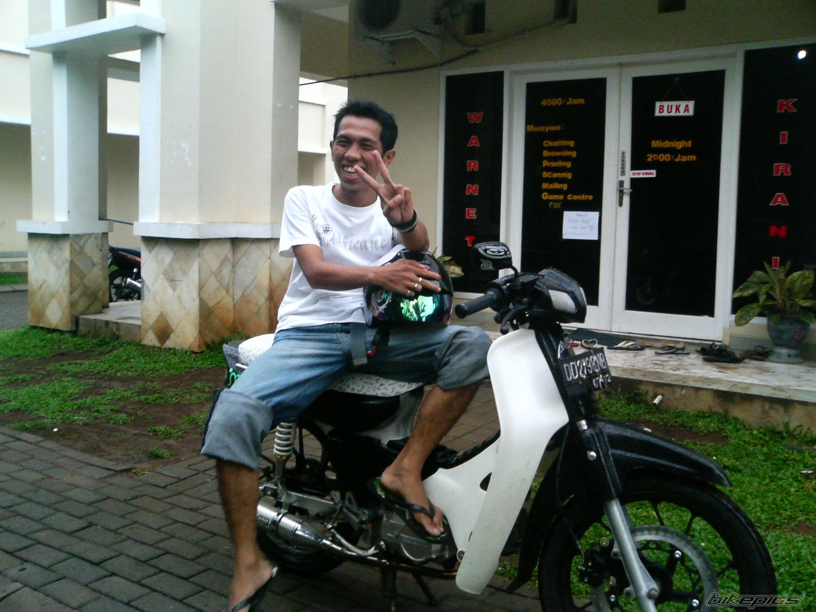 Photo 1477337