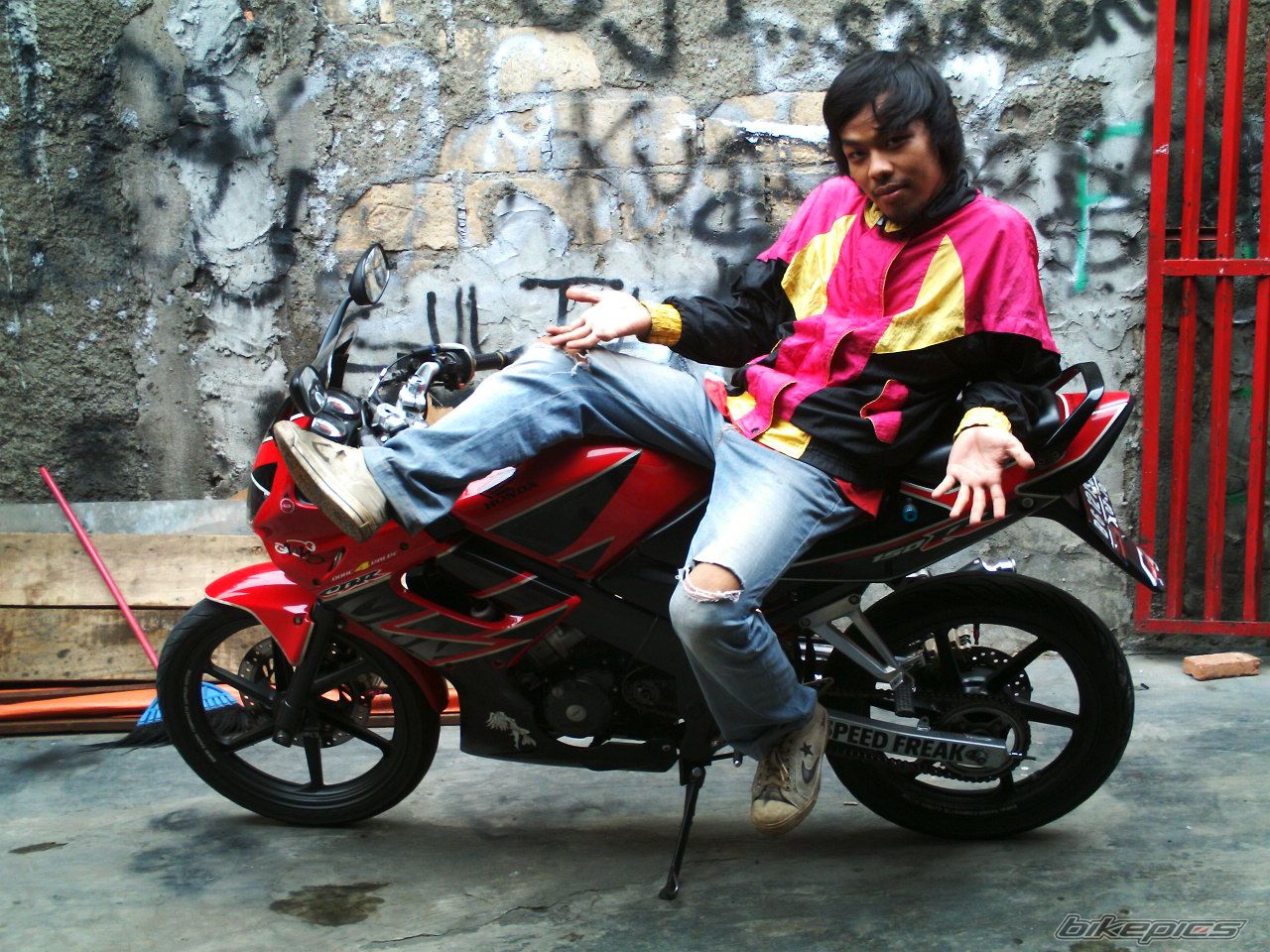 Photo 1477402