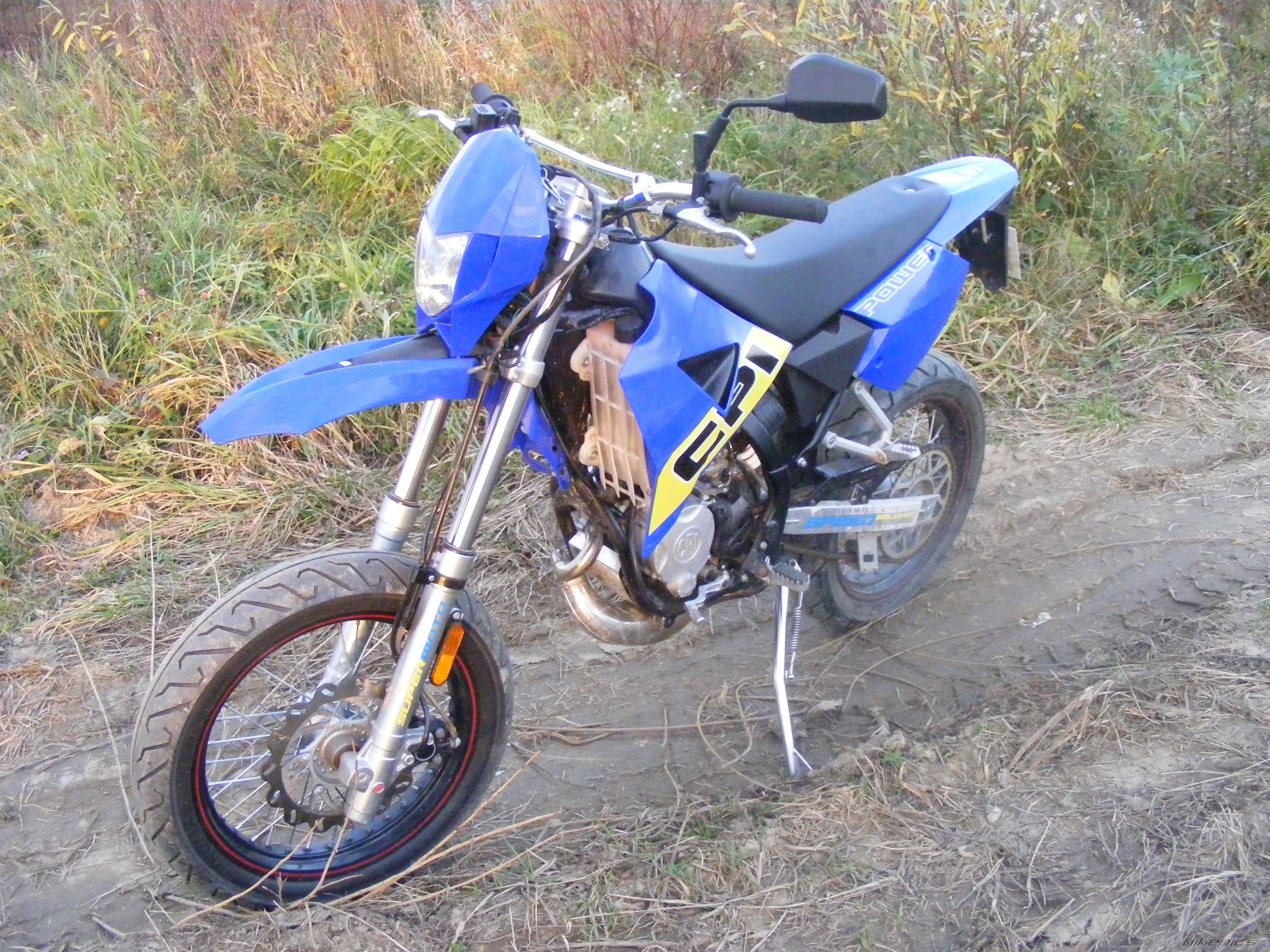 Photo 1477441