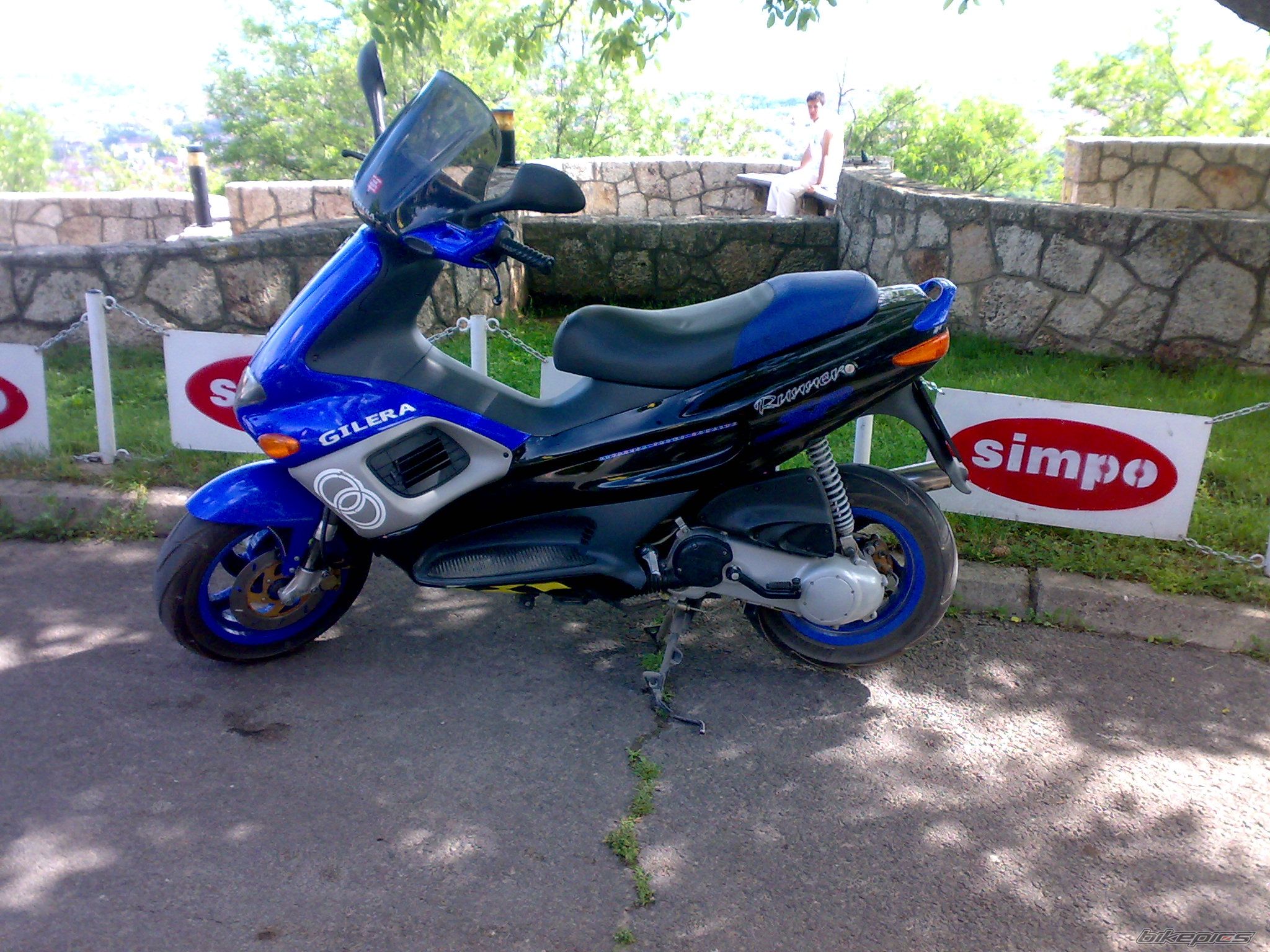Photo 1477472
