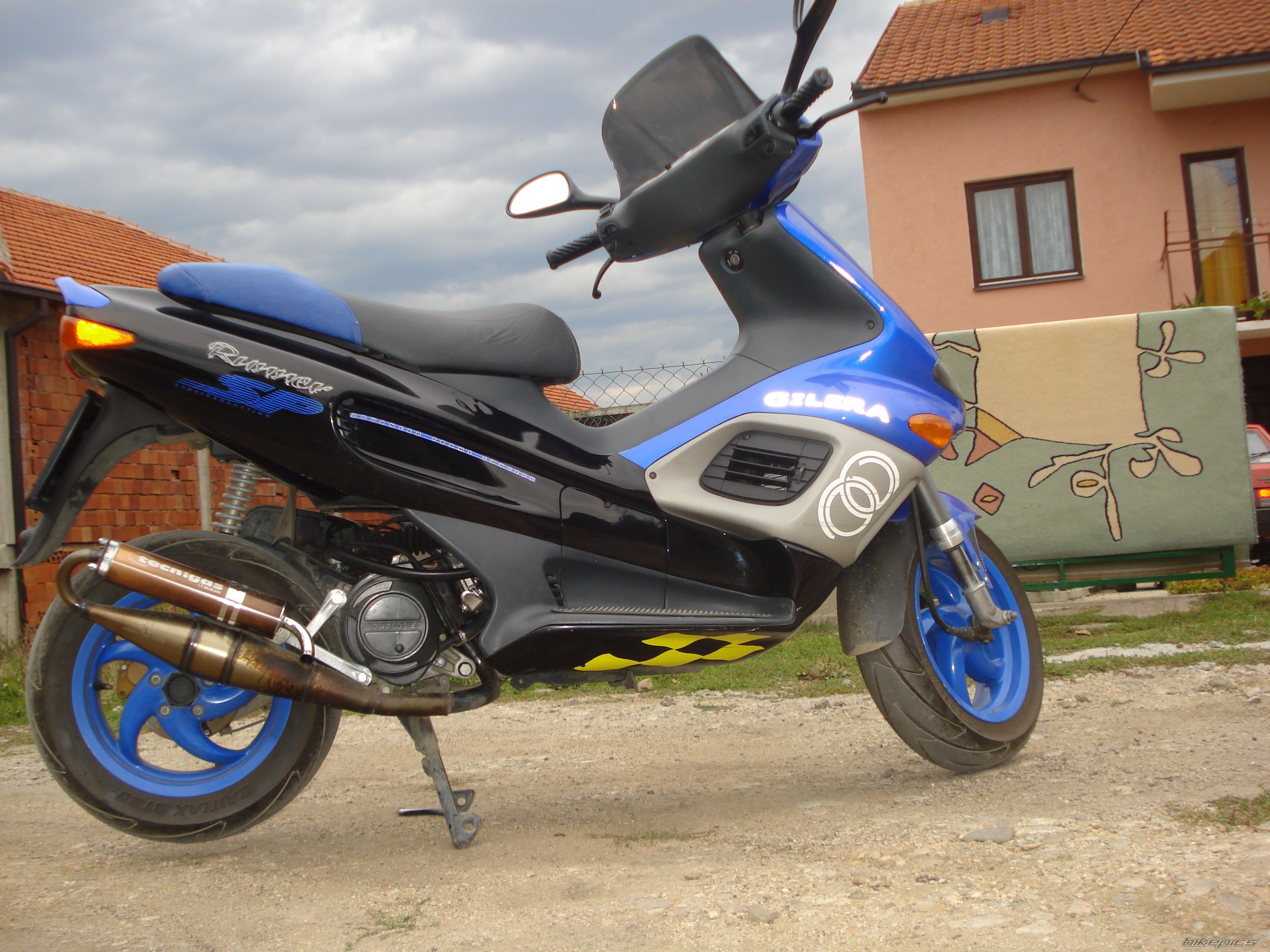 Photo 1477566