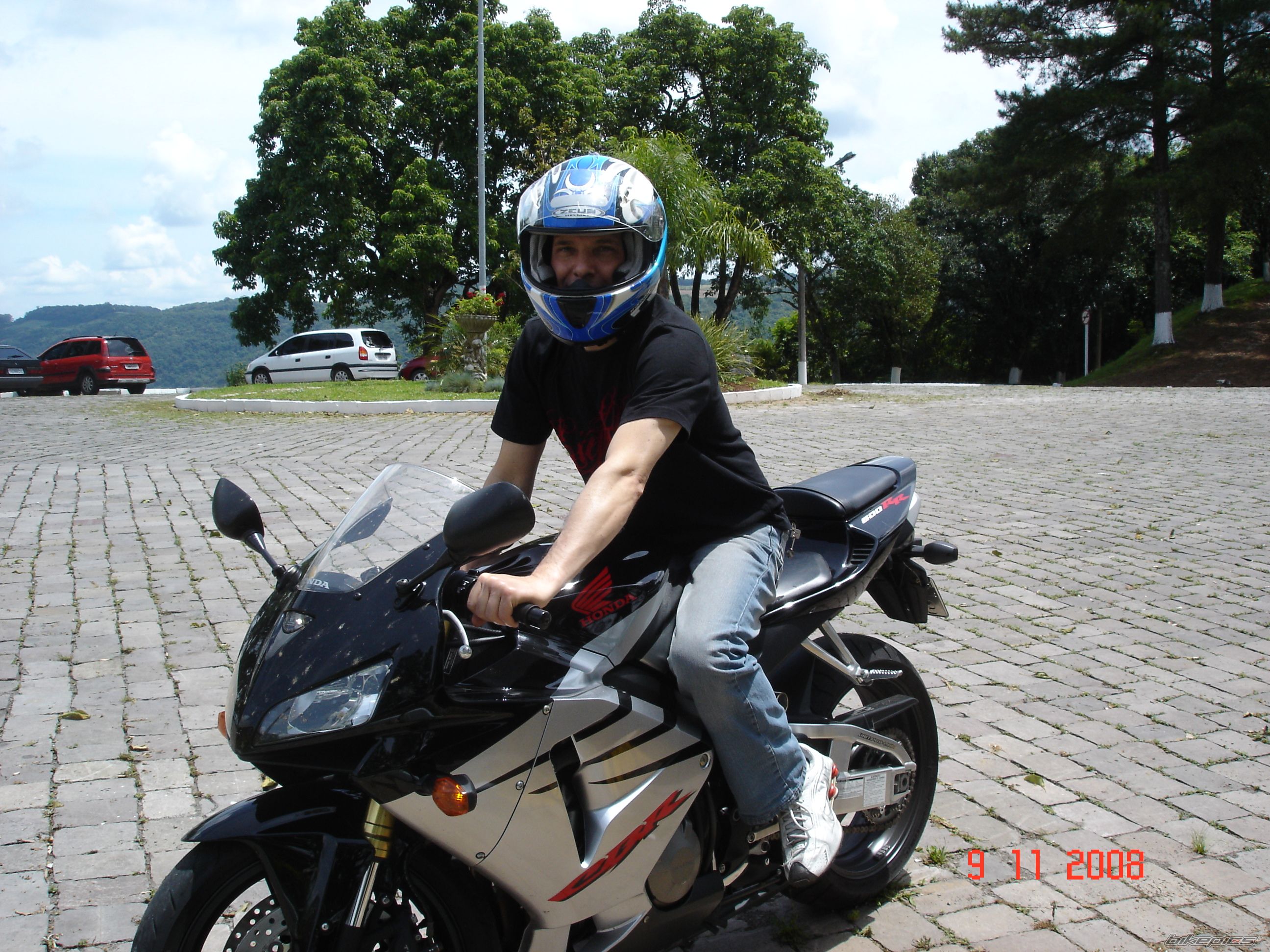 Bike Photo 1477570