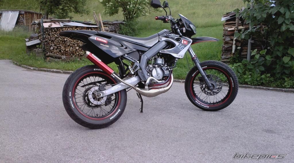 Photo 1477632
