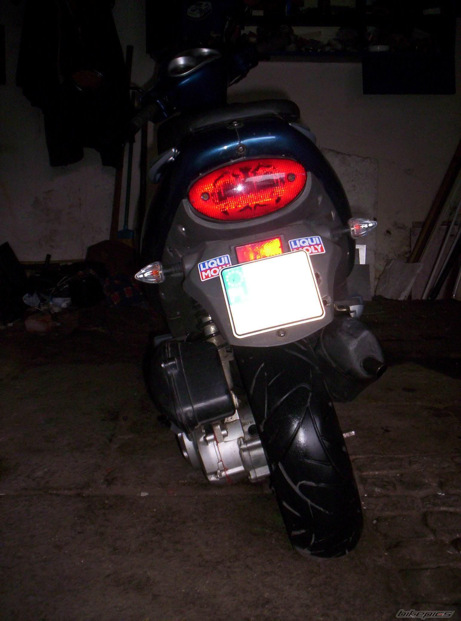 Photo 1477639