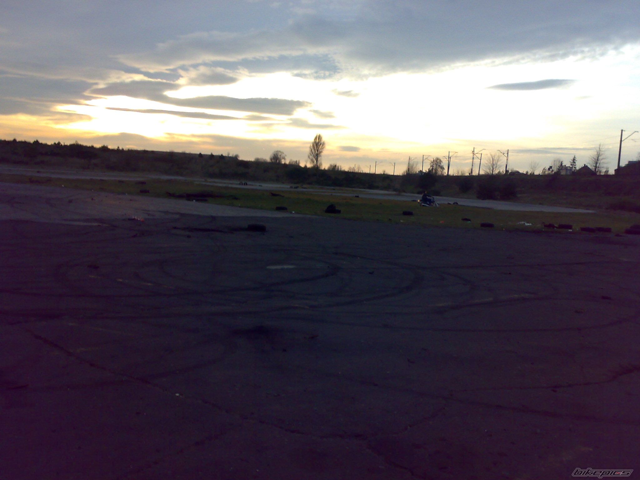 Photo 1477705