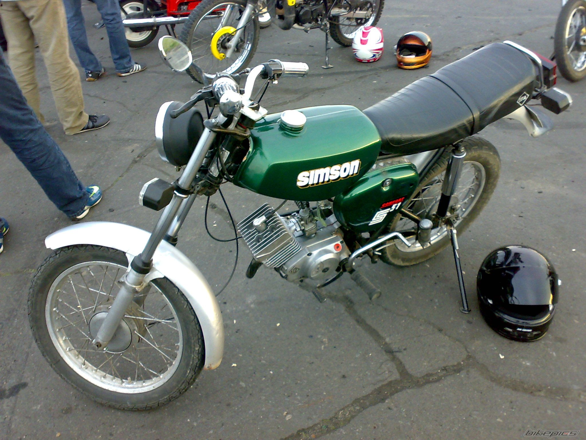 Photo 1477707