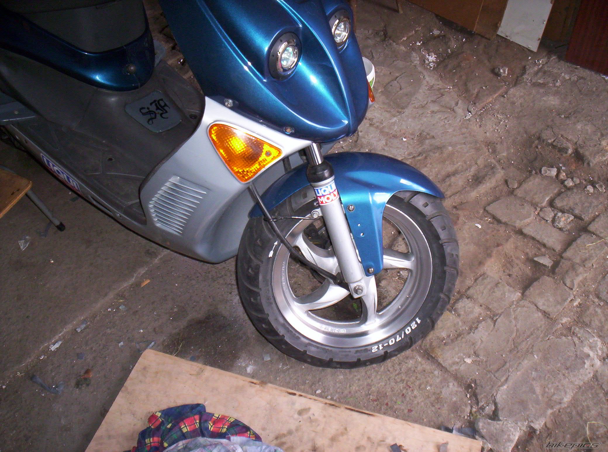 Photo 1477709