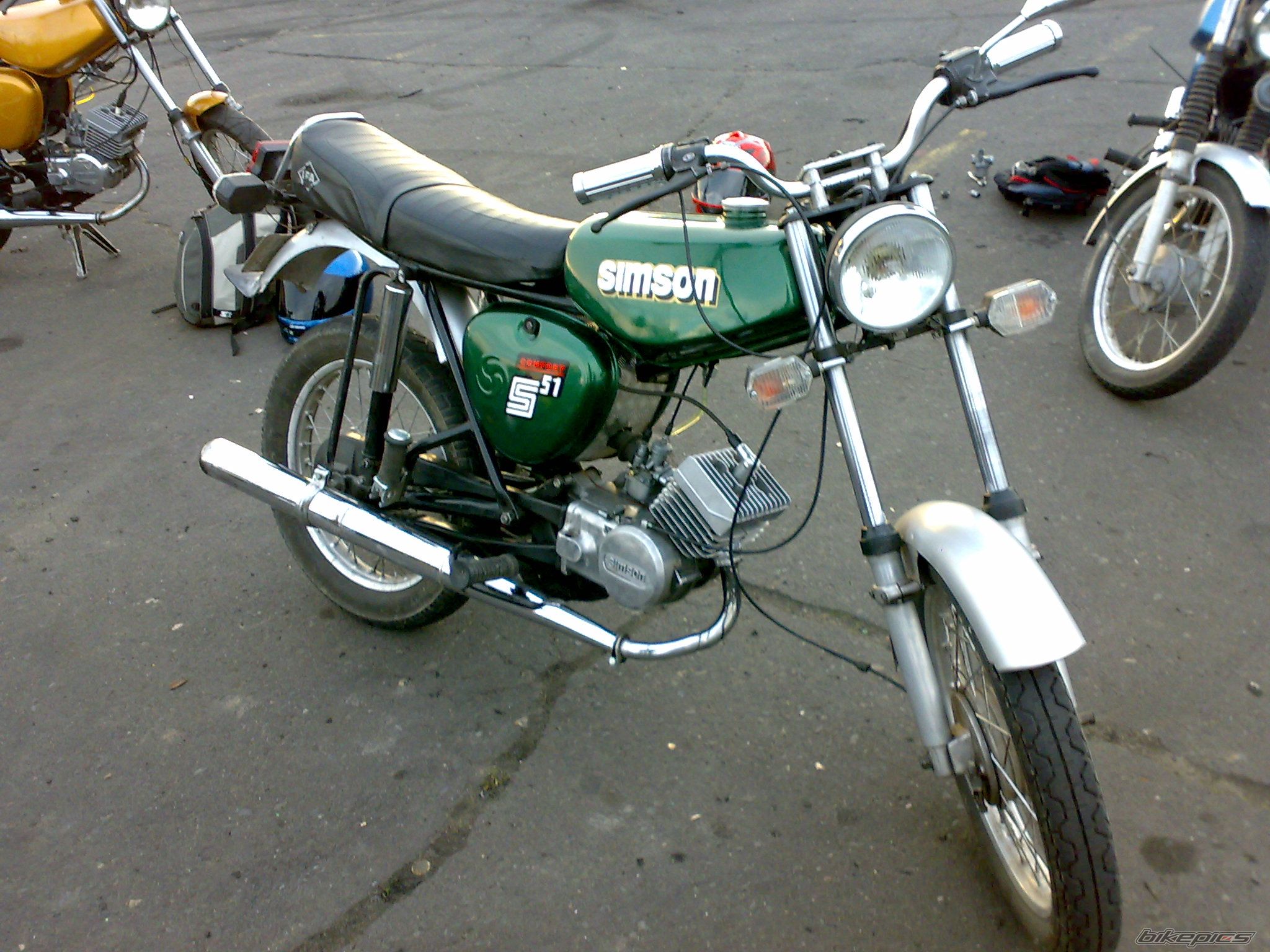 Photo 1477710