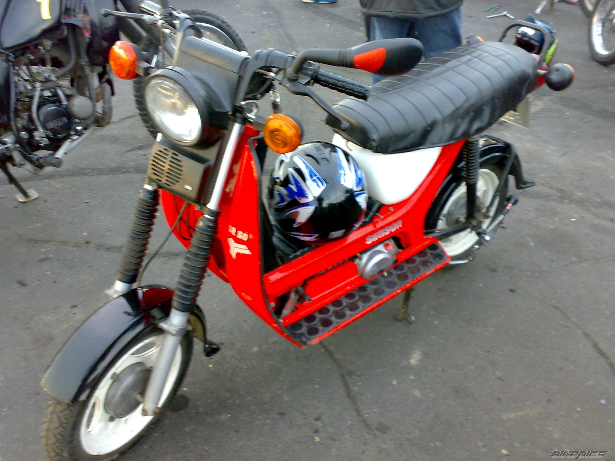 Photo 1477730