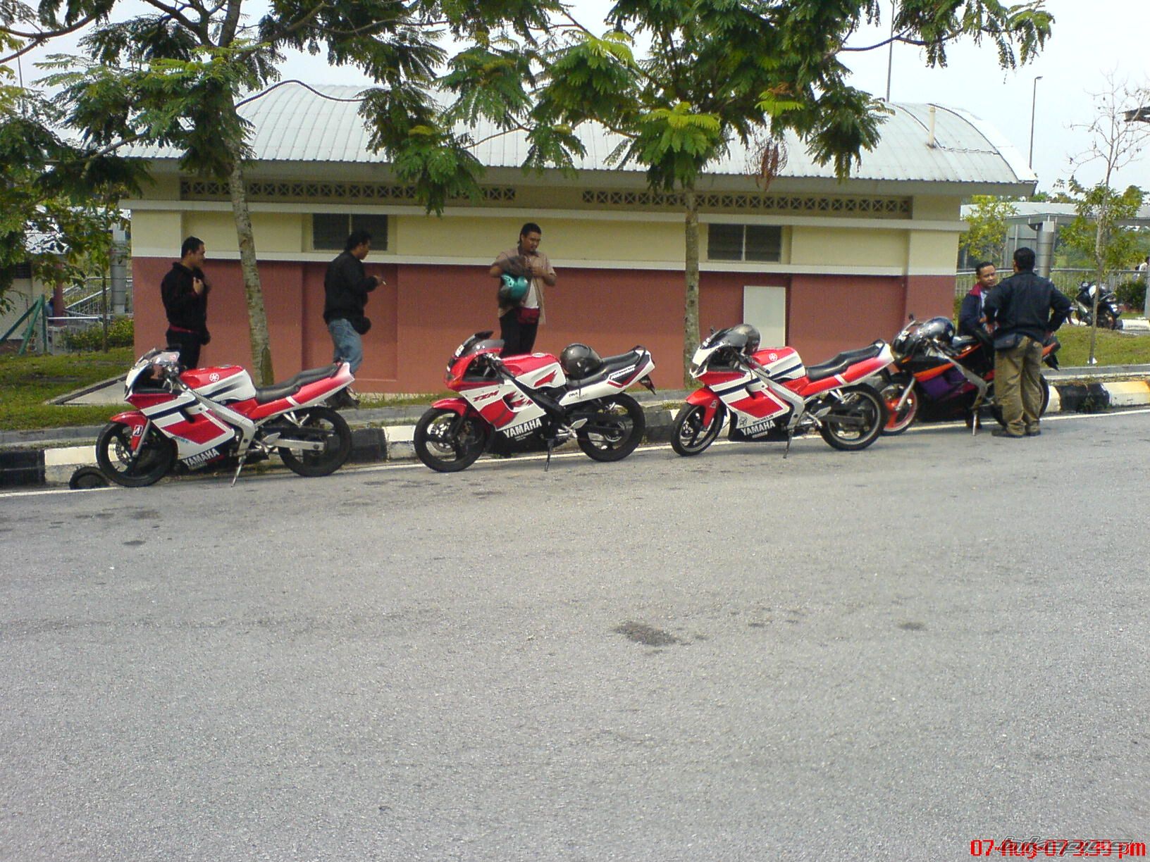 Photo 1477770