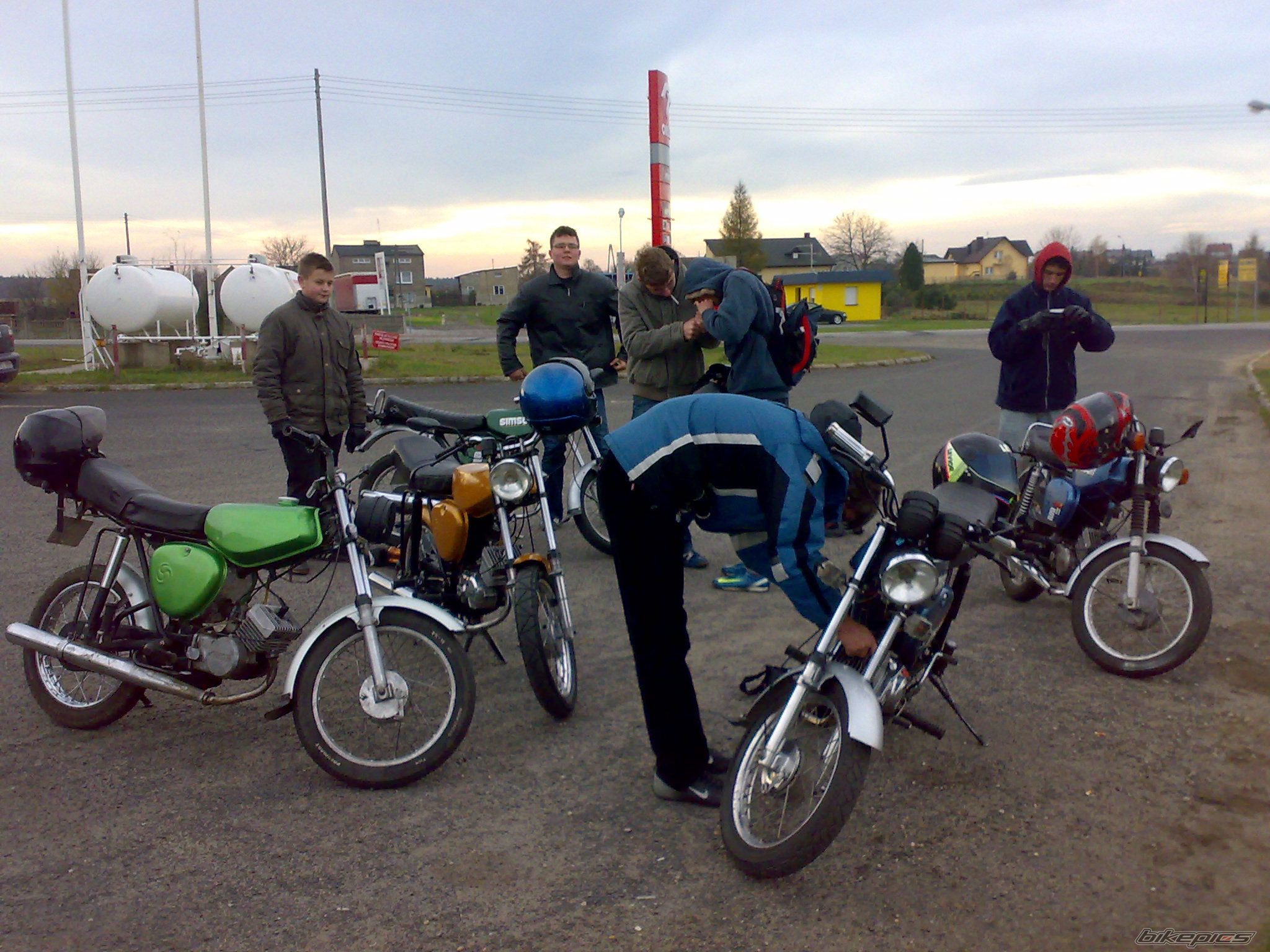 Photo 1477806