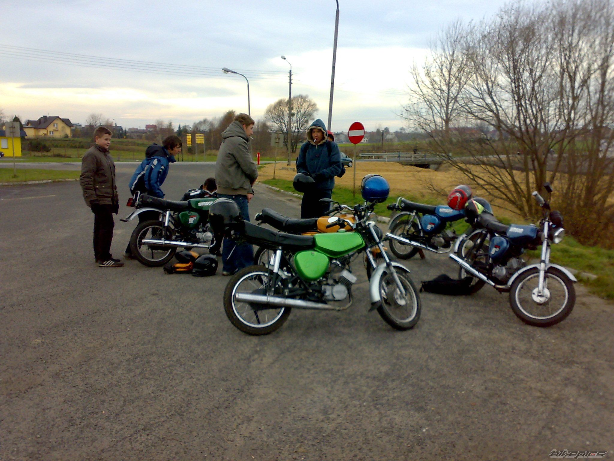 Photo 1477808