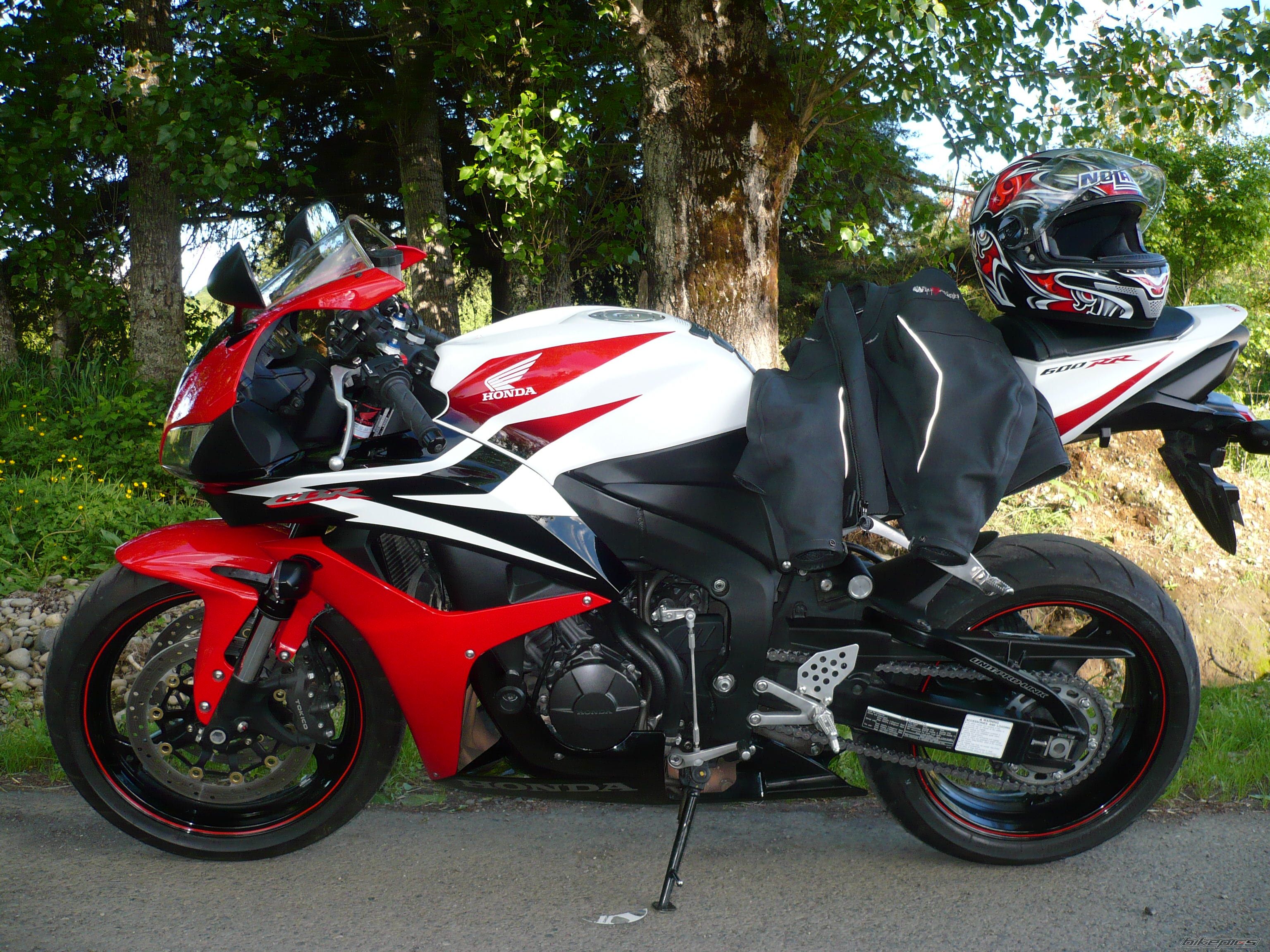 Photo 1477876