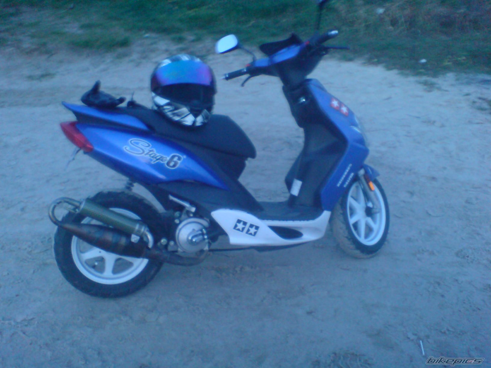 Photo 1477878