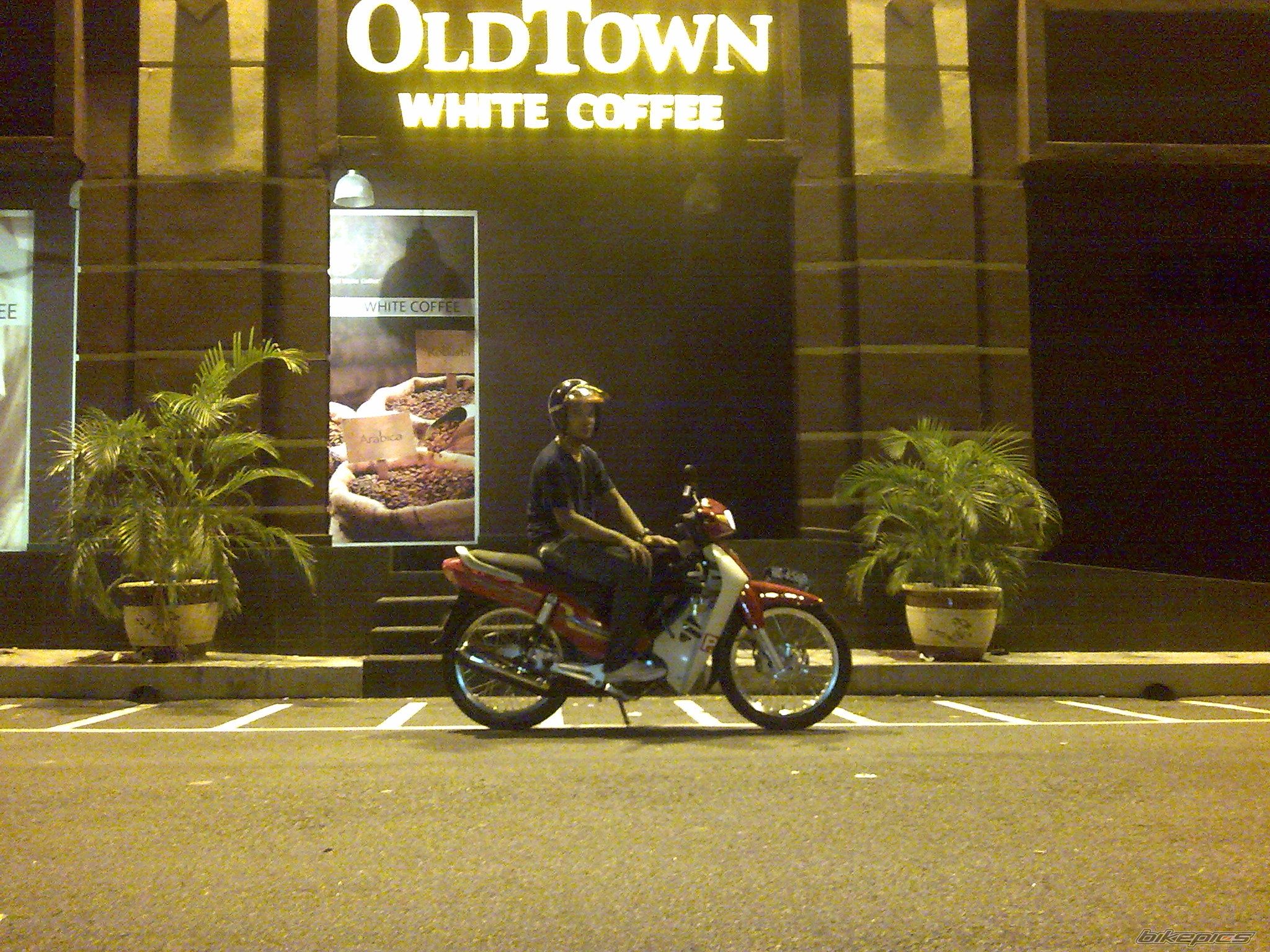 Photo 1477924