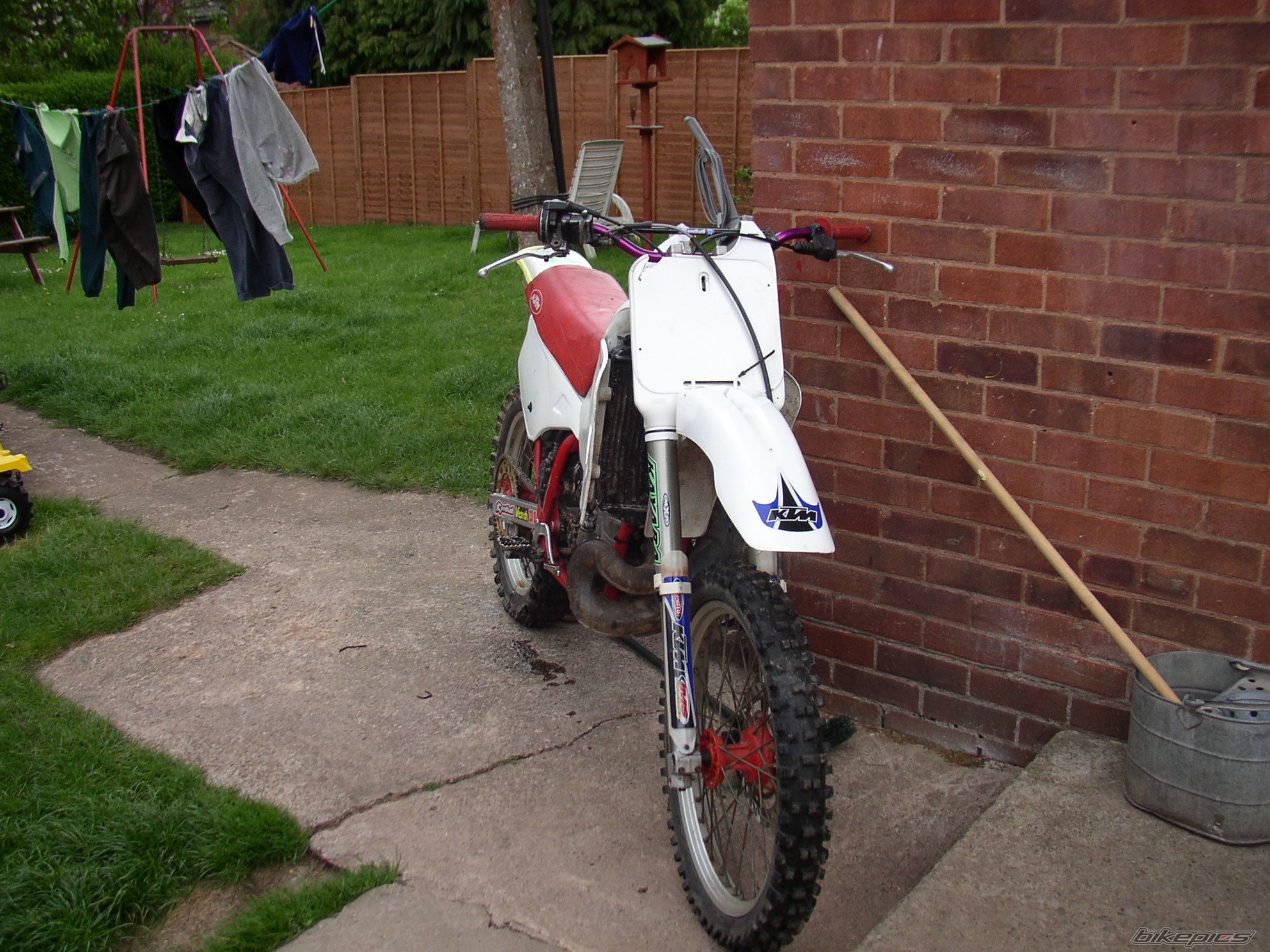 Photo 1477969