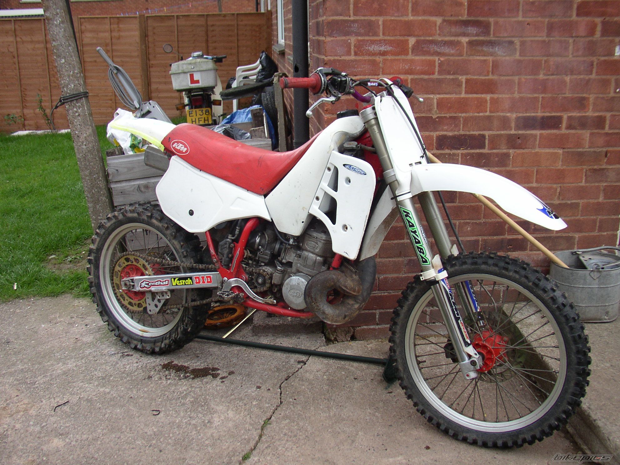 Photo 1477973