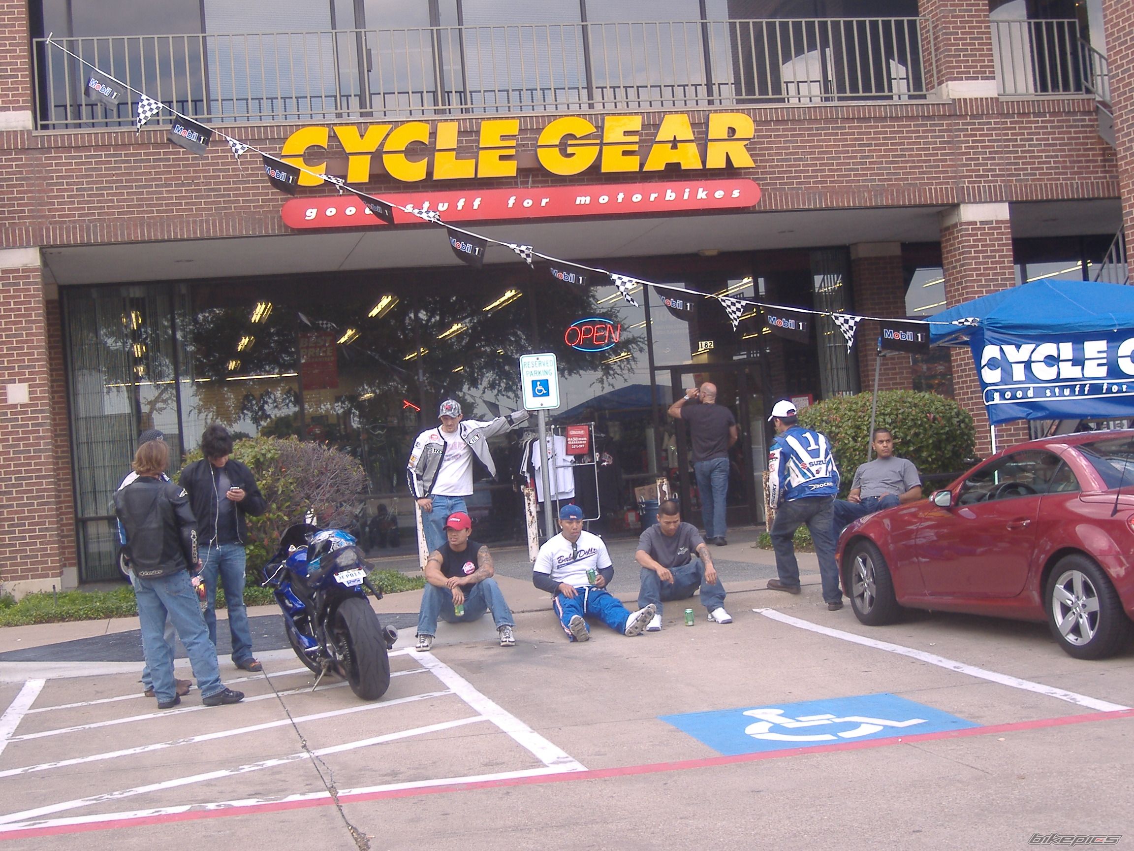 Photo 1478411