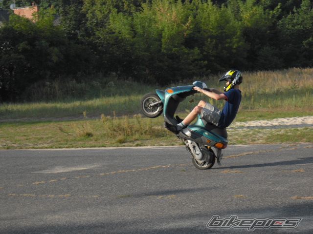 Photo 1478990