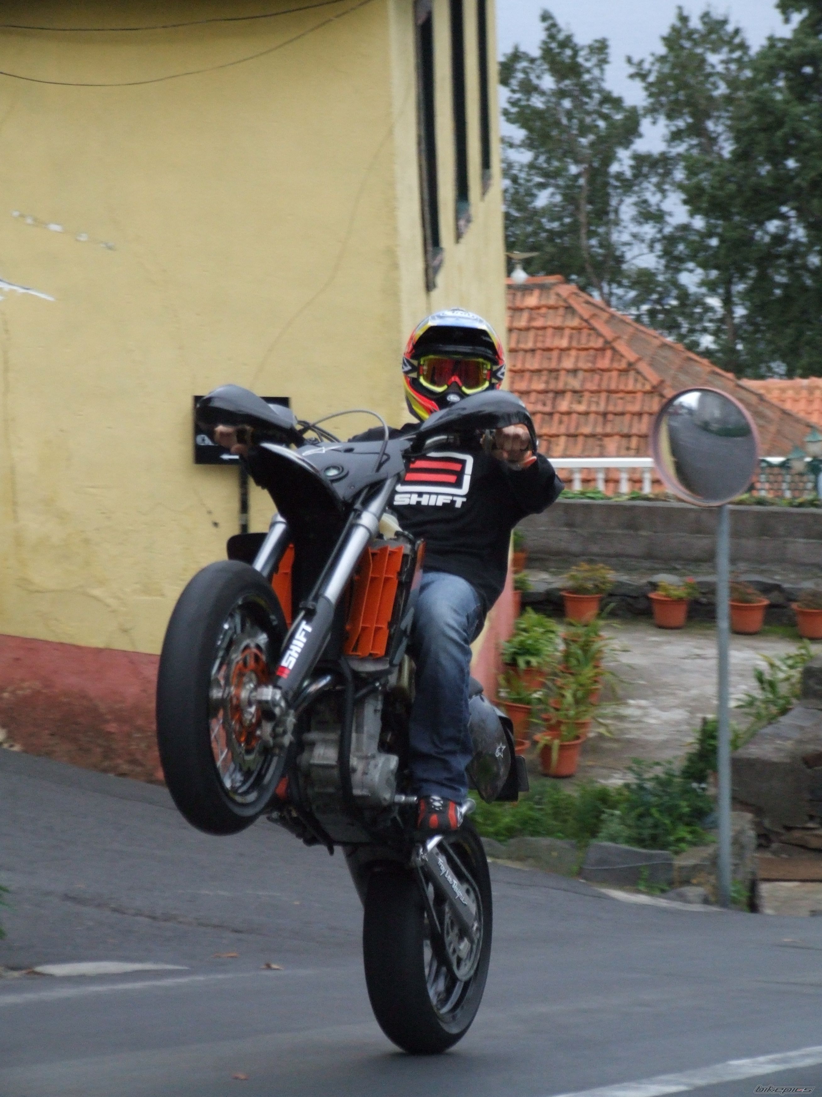 Photo 1479310
