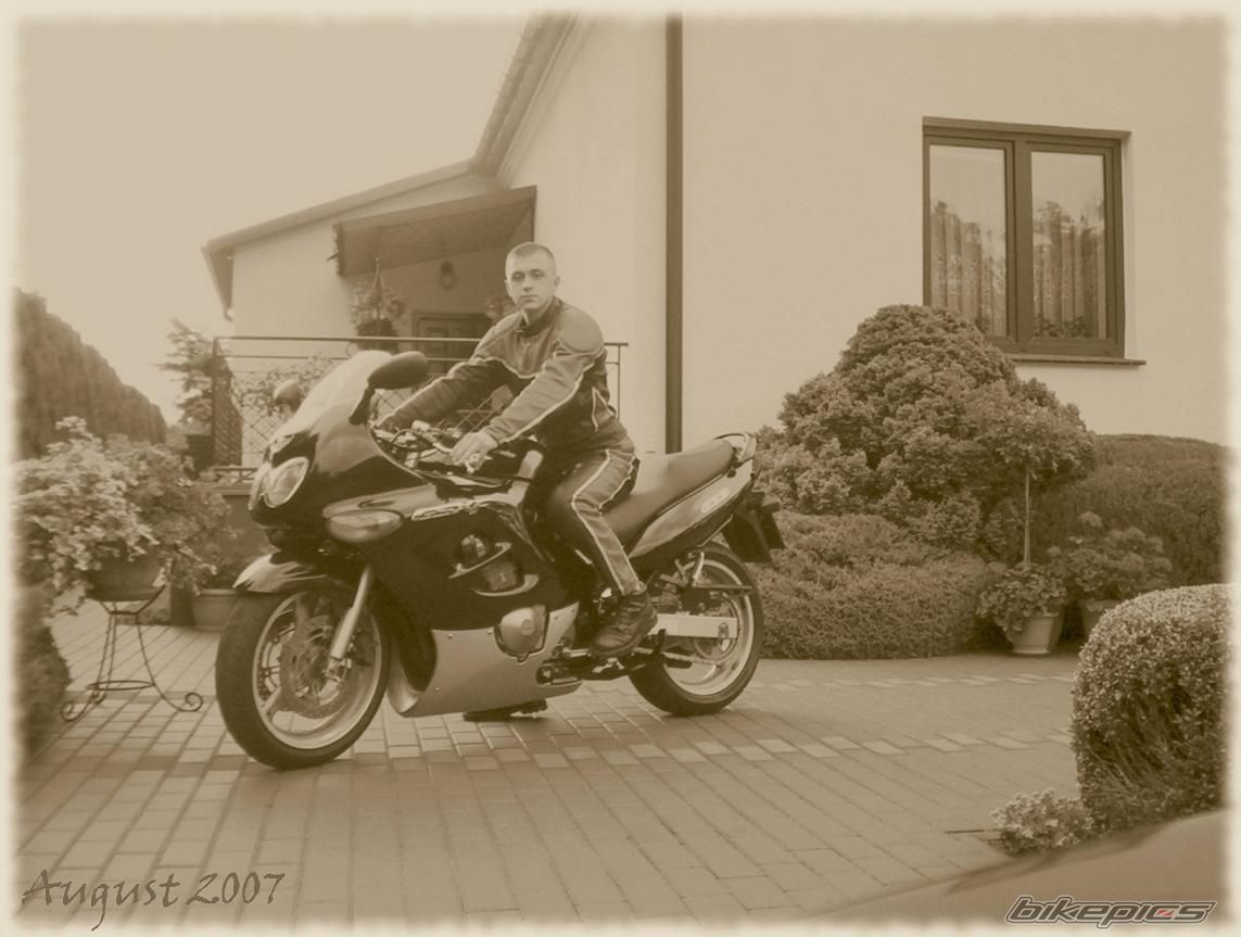 Photo 1479442