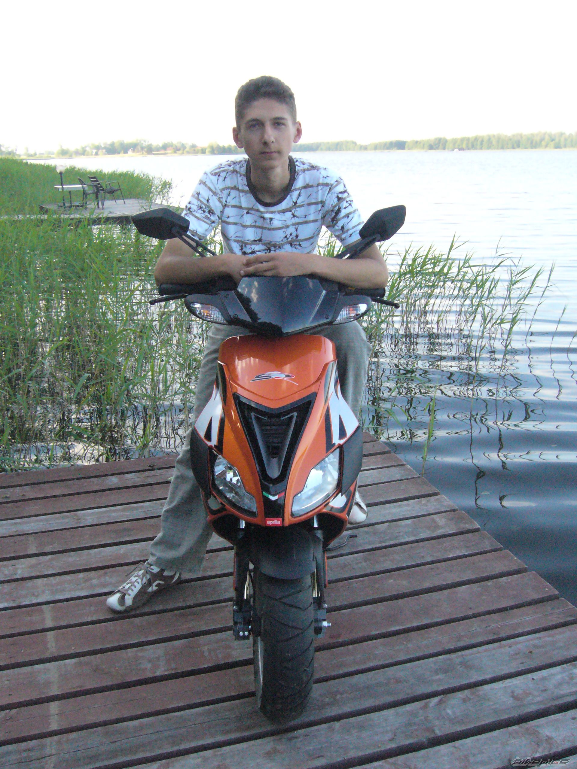 Photo 1479919