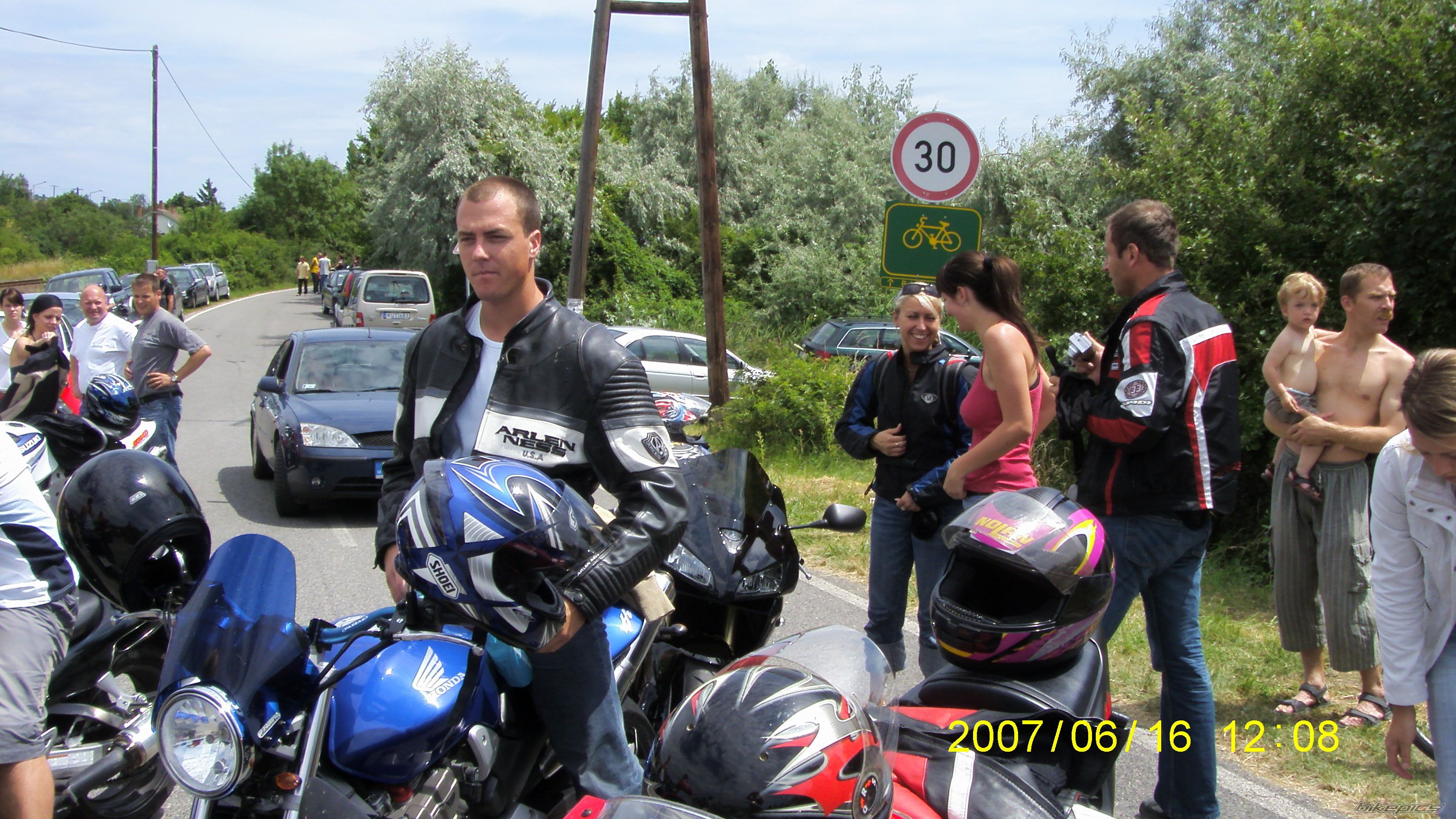 Photo 1480441