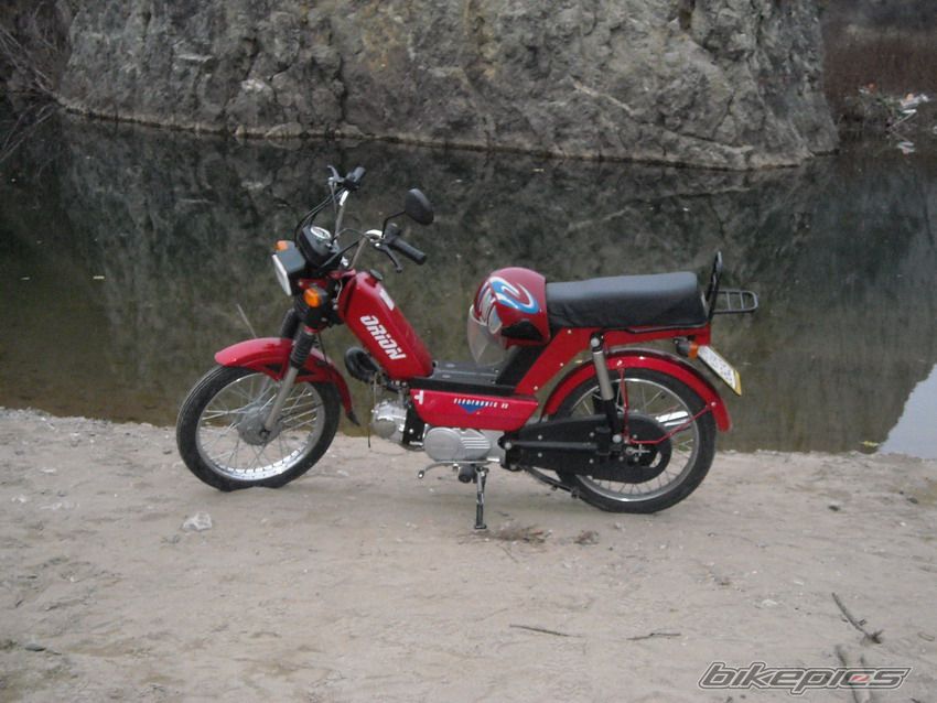 Photo 1482466