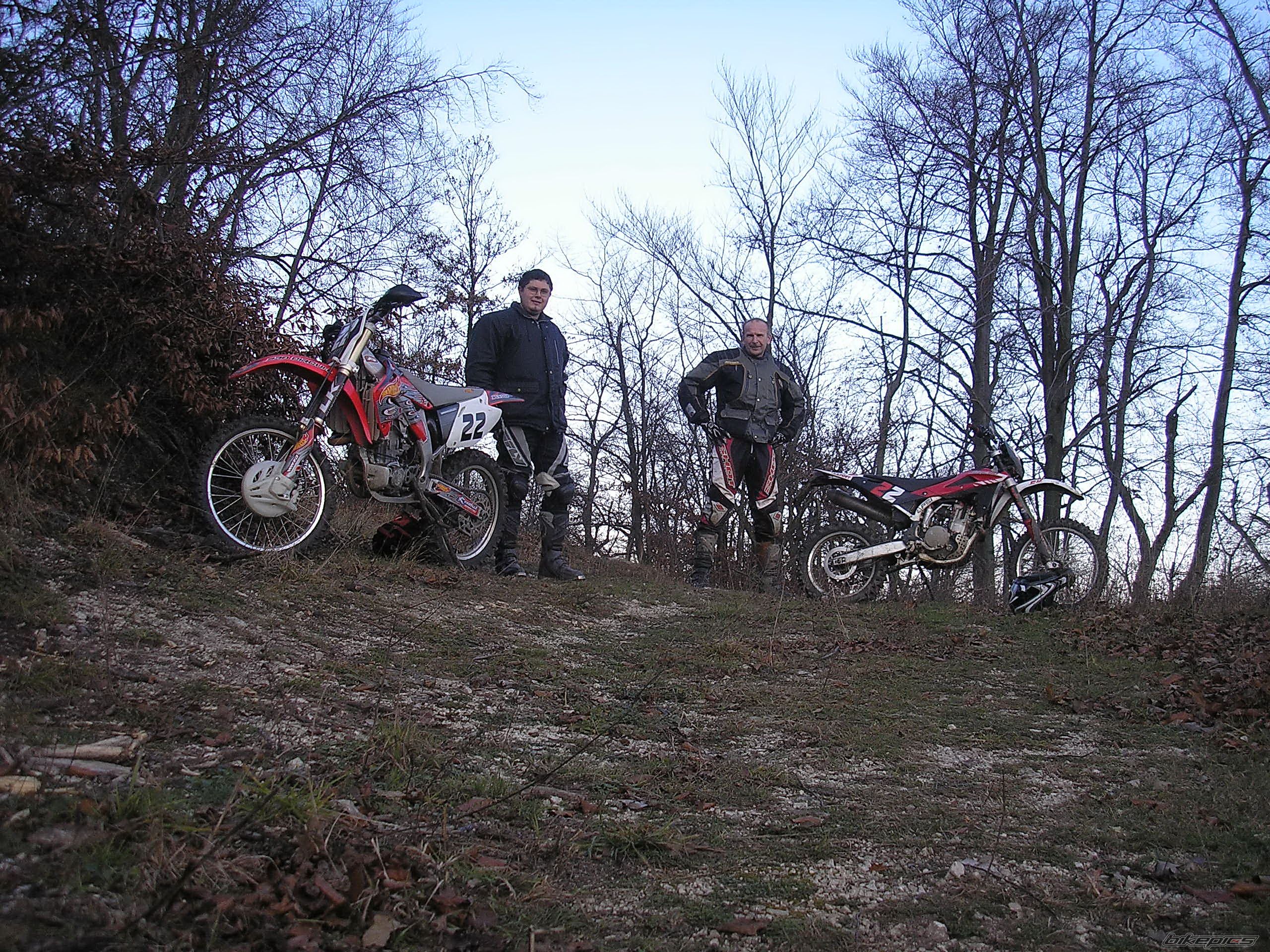 Photo 1482809