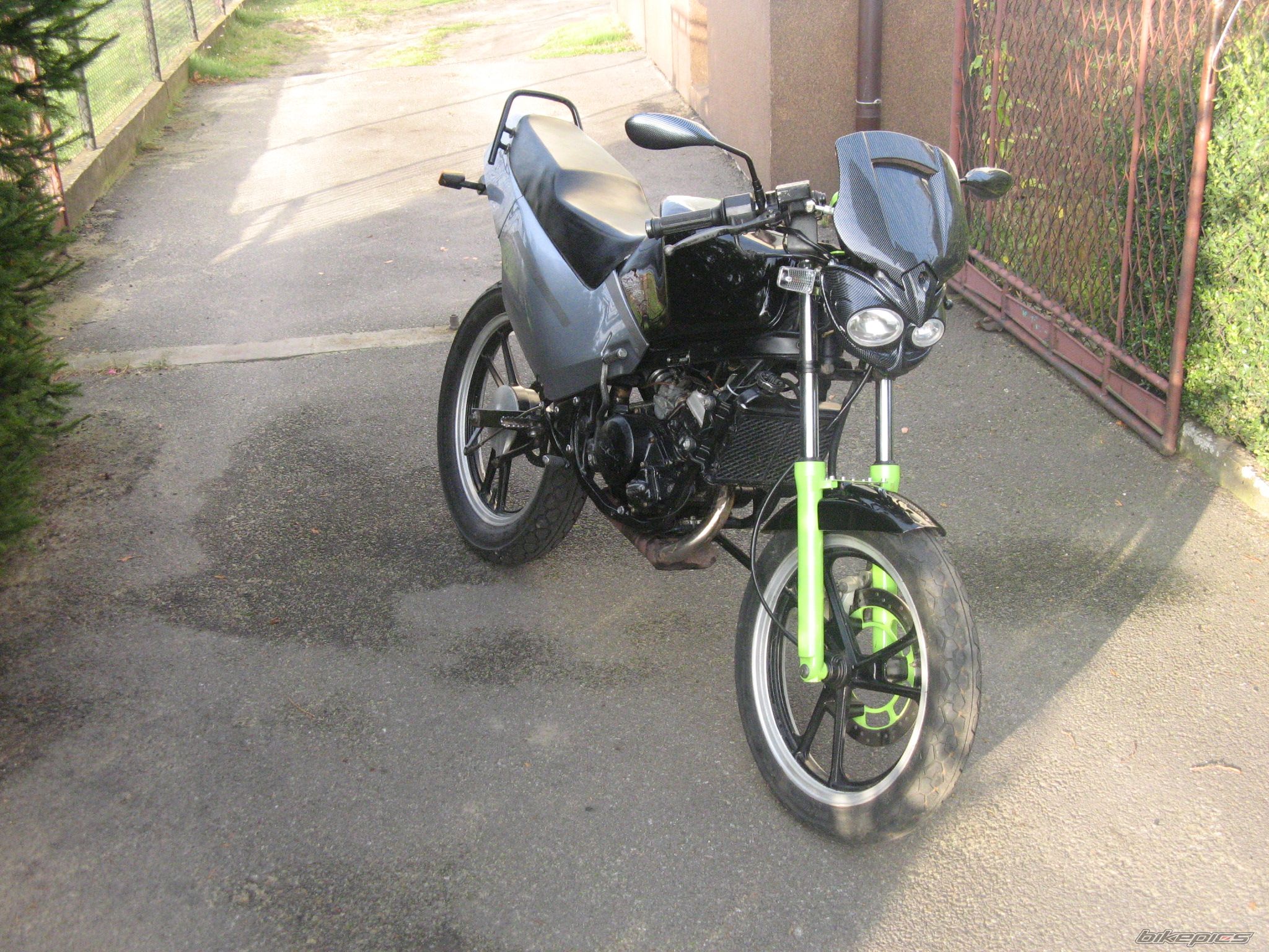 Photo 1482911